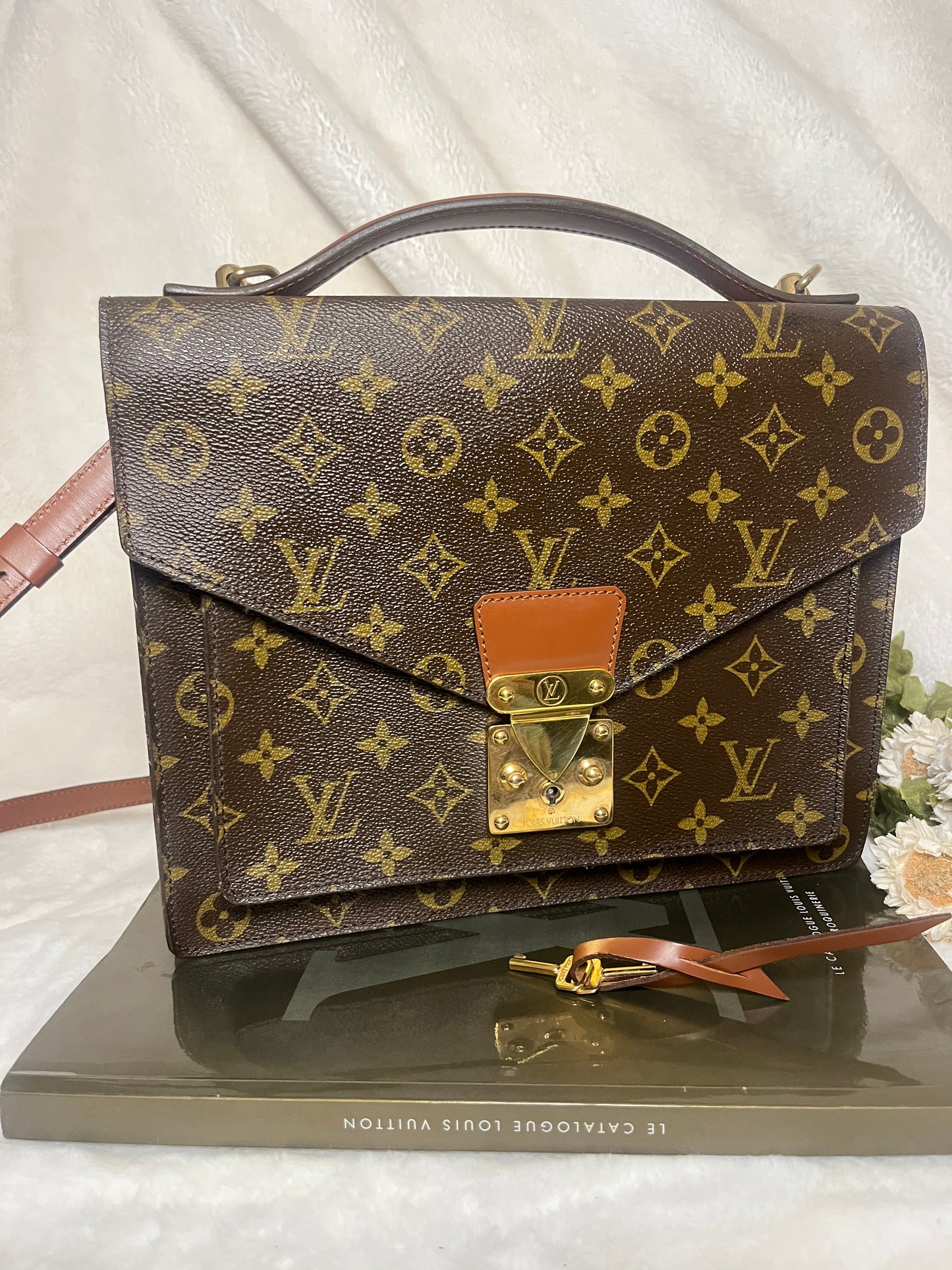 Authentic pre-owned Louis Vuitton Monceau crossbody shoulder bag