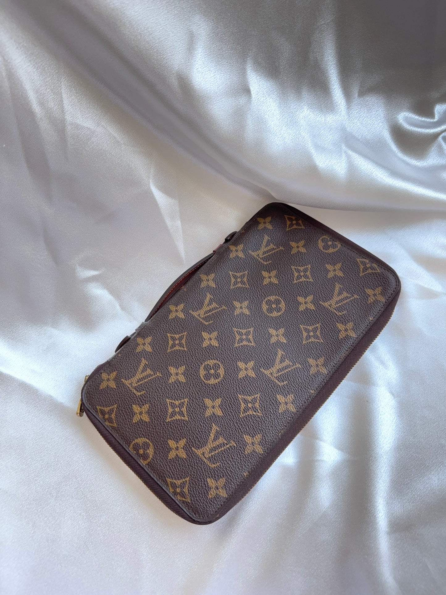 Louis Vuitton de Voyage travel organizer