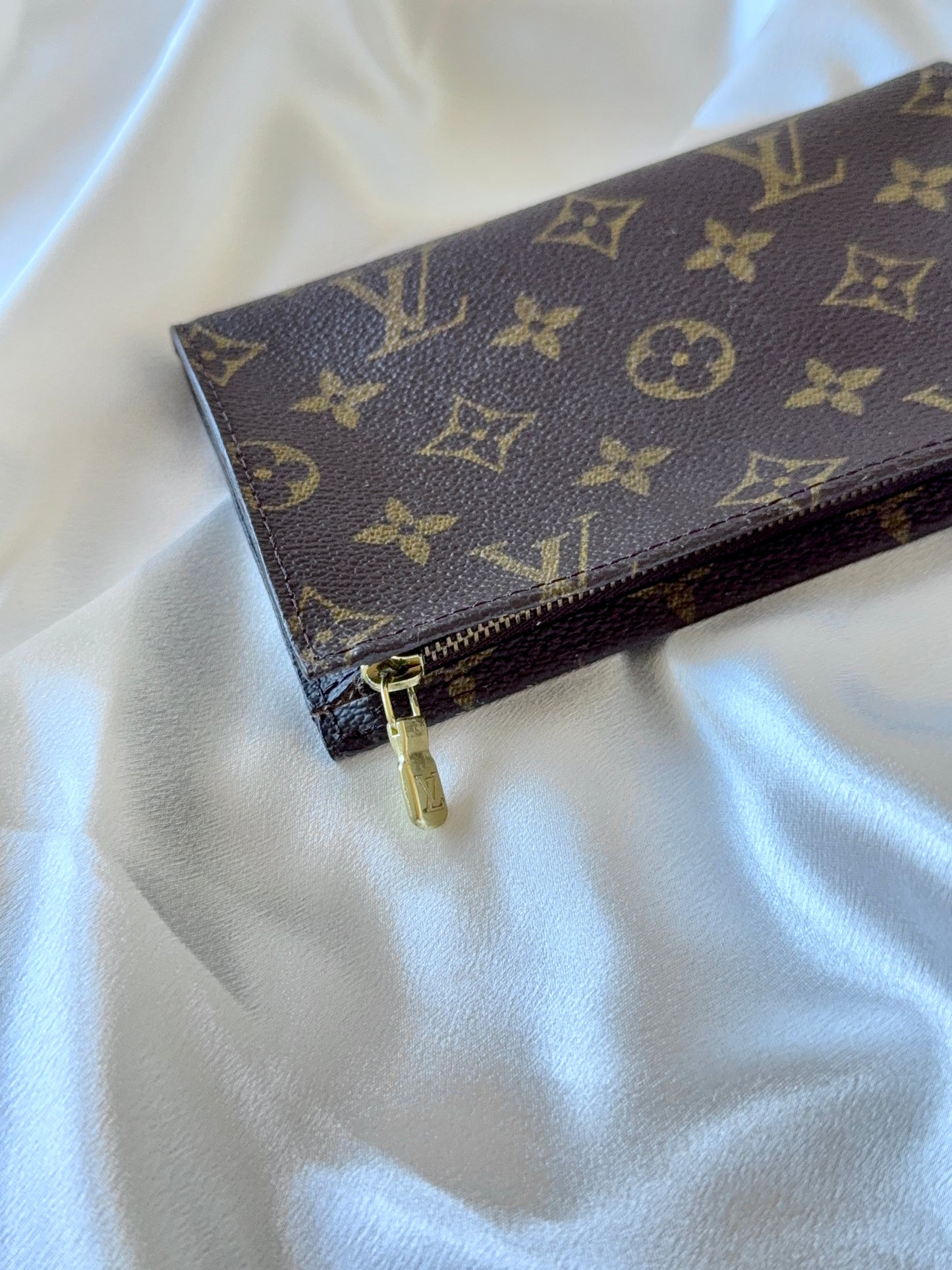 Louis Vuitton Bucket Pouch