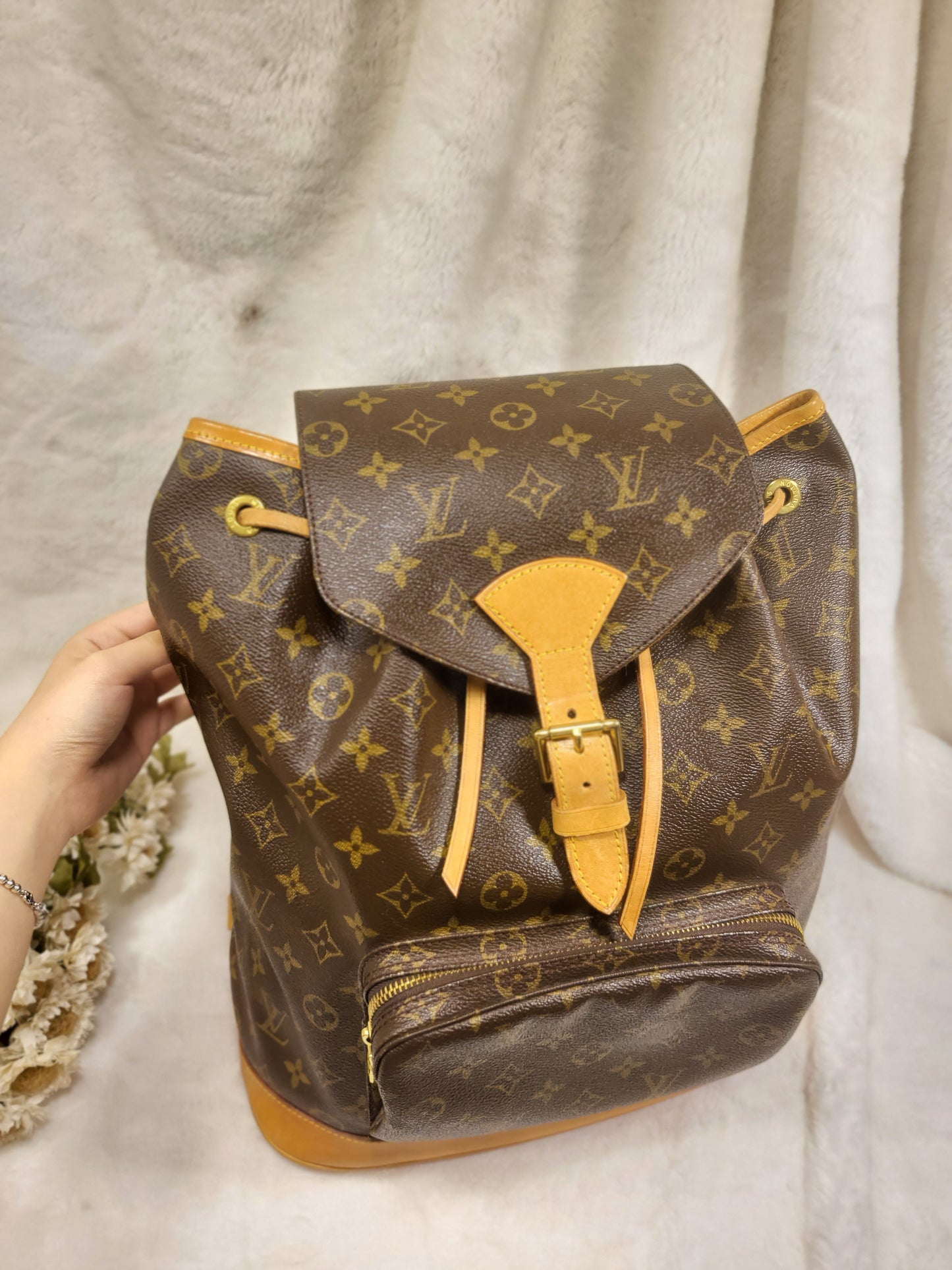 Authentic pre-owned Louis Vuitton Montsouris GM backpack