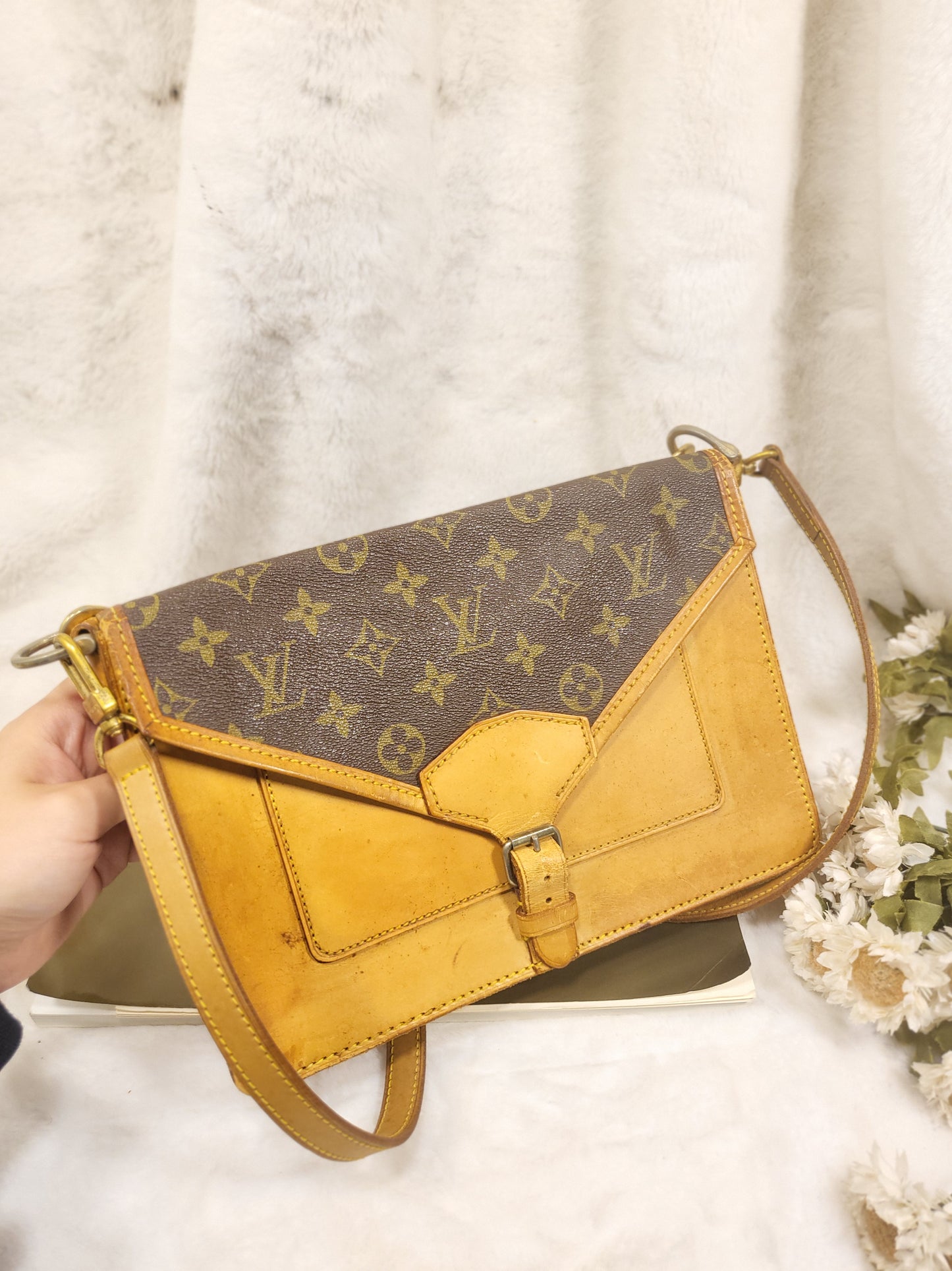 Authentic pre-owned Louis Vuitton sac biface calfskin hinomoto limited edition crossbody shoulder bag