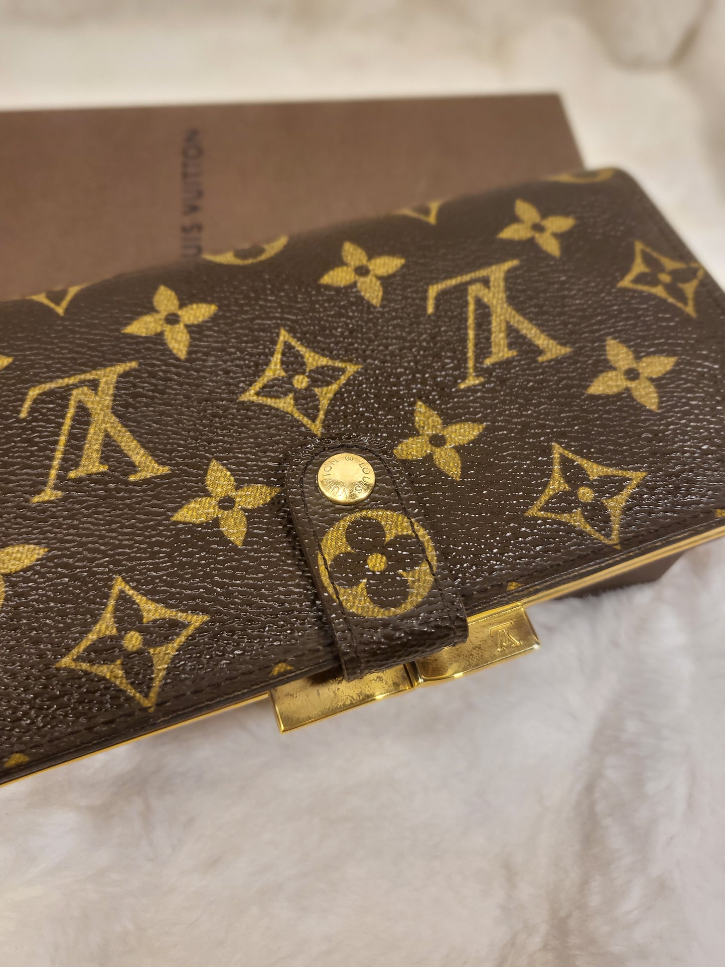 Authentic pre-owned Louis Vuitton Continental wallet