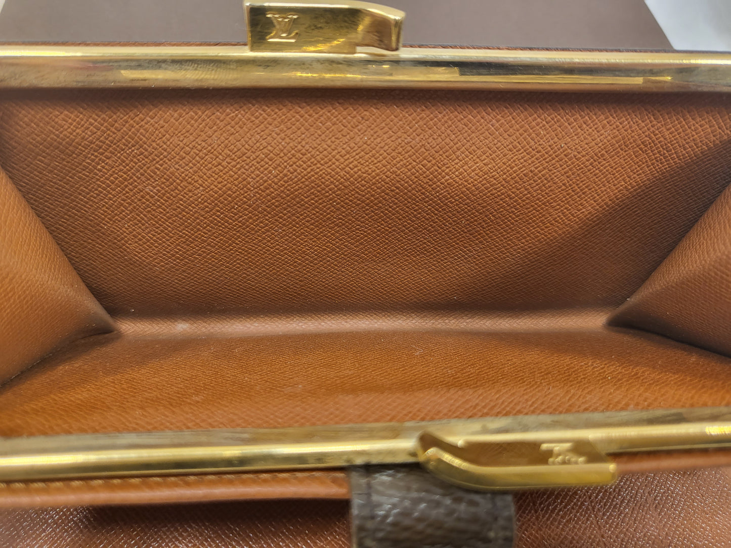 Authentic pre-owned Louis Vuitton Continental wallet