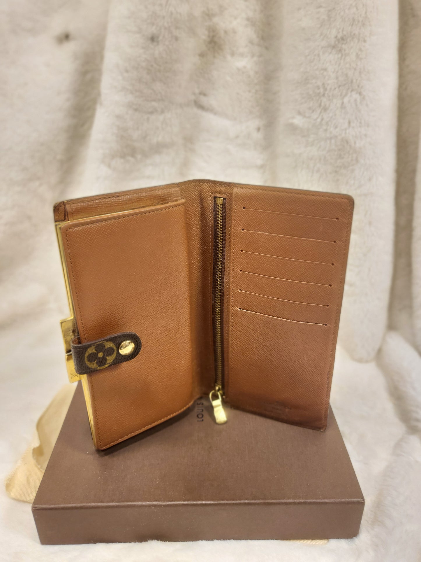 Authentic pre-owned Louis Vuitton Continental wallet