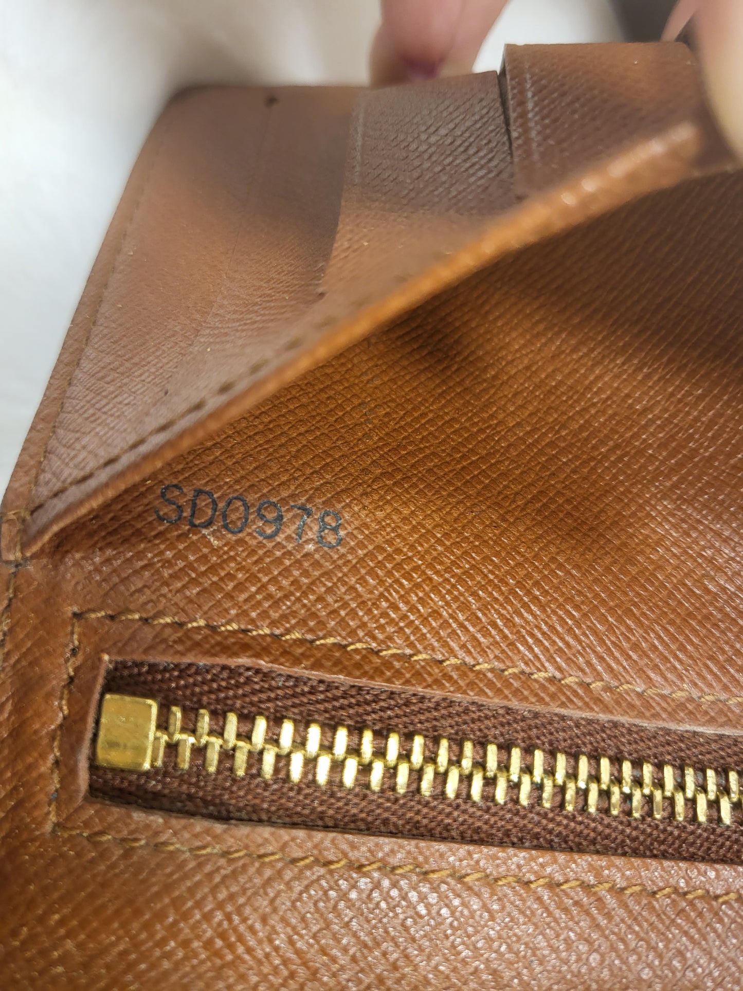 Authentic pre-owned Louis Vuitton Continental wallet