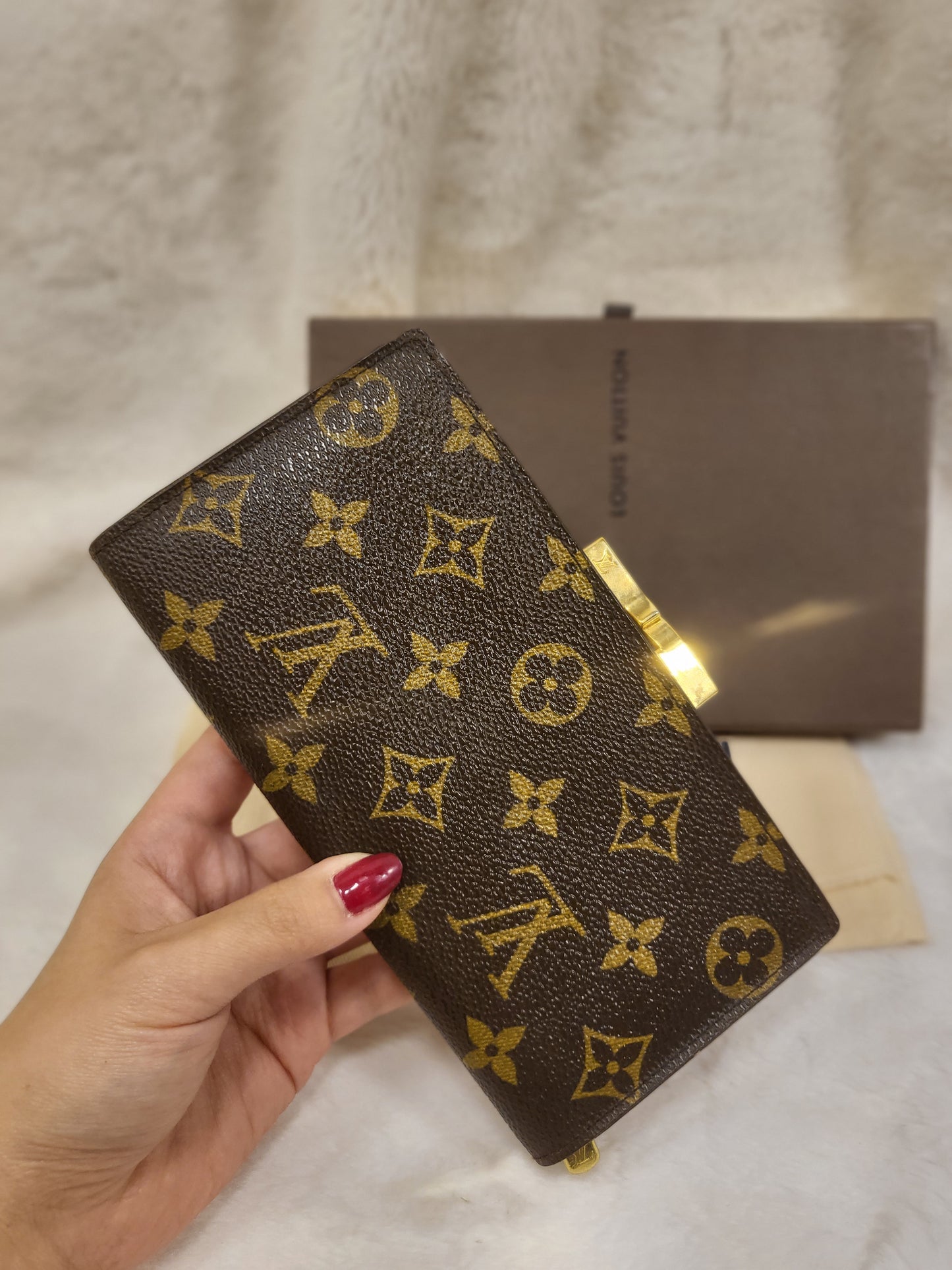 Authentic pre-owned Louis Vuitton Continental wallet