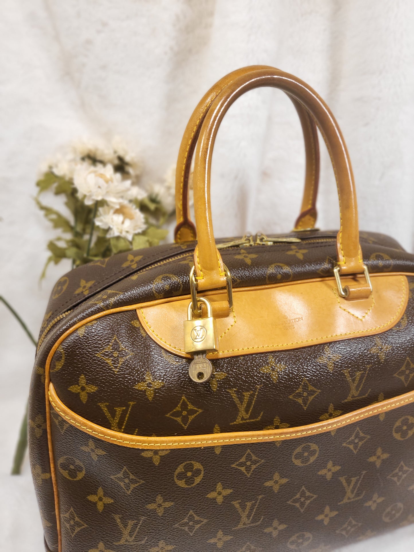 Authentic pre-owned Louis Vuitton Deauville top handle bag
