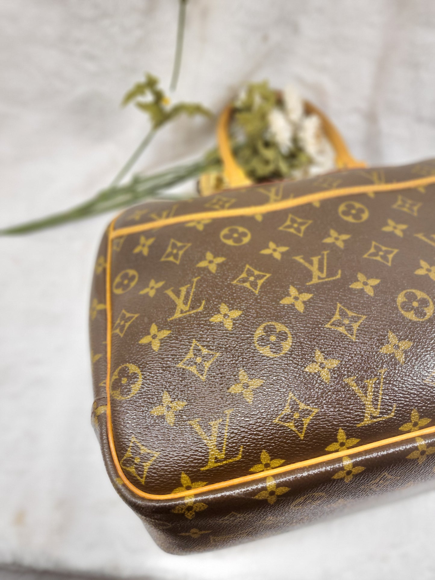 Authentic pre-owned Louis Vuitton Deauville top handle bag