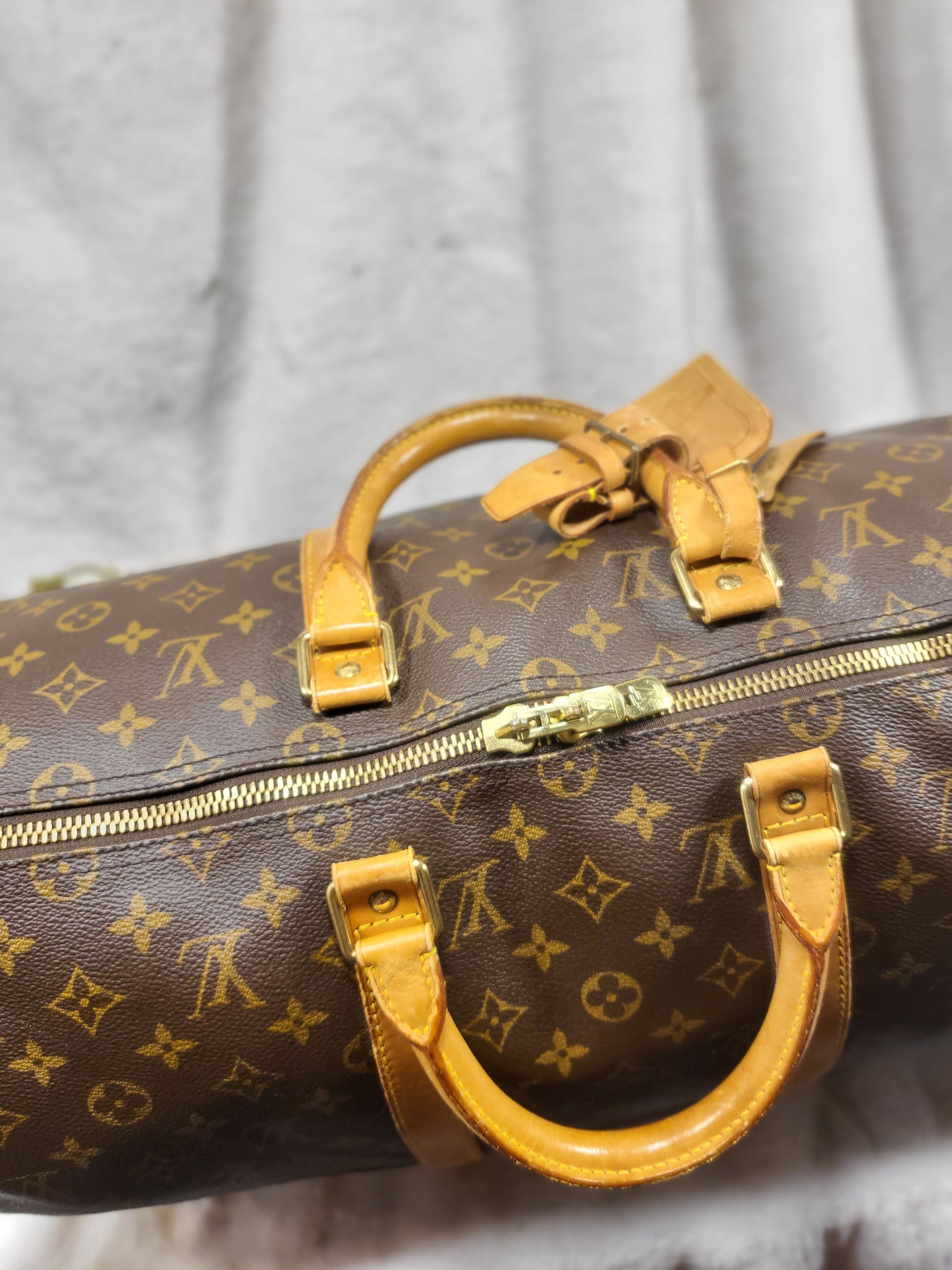 Authentic pre-owned Louis Vuitton Keepall 50 bandoliere travel luggage bag
