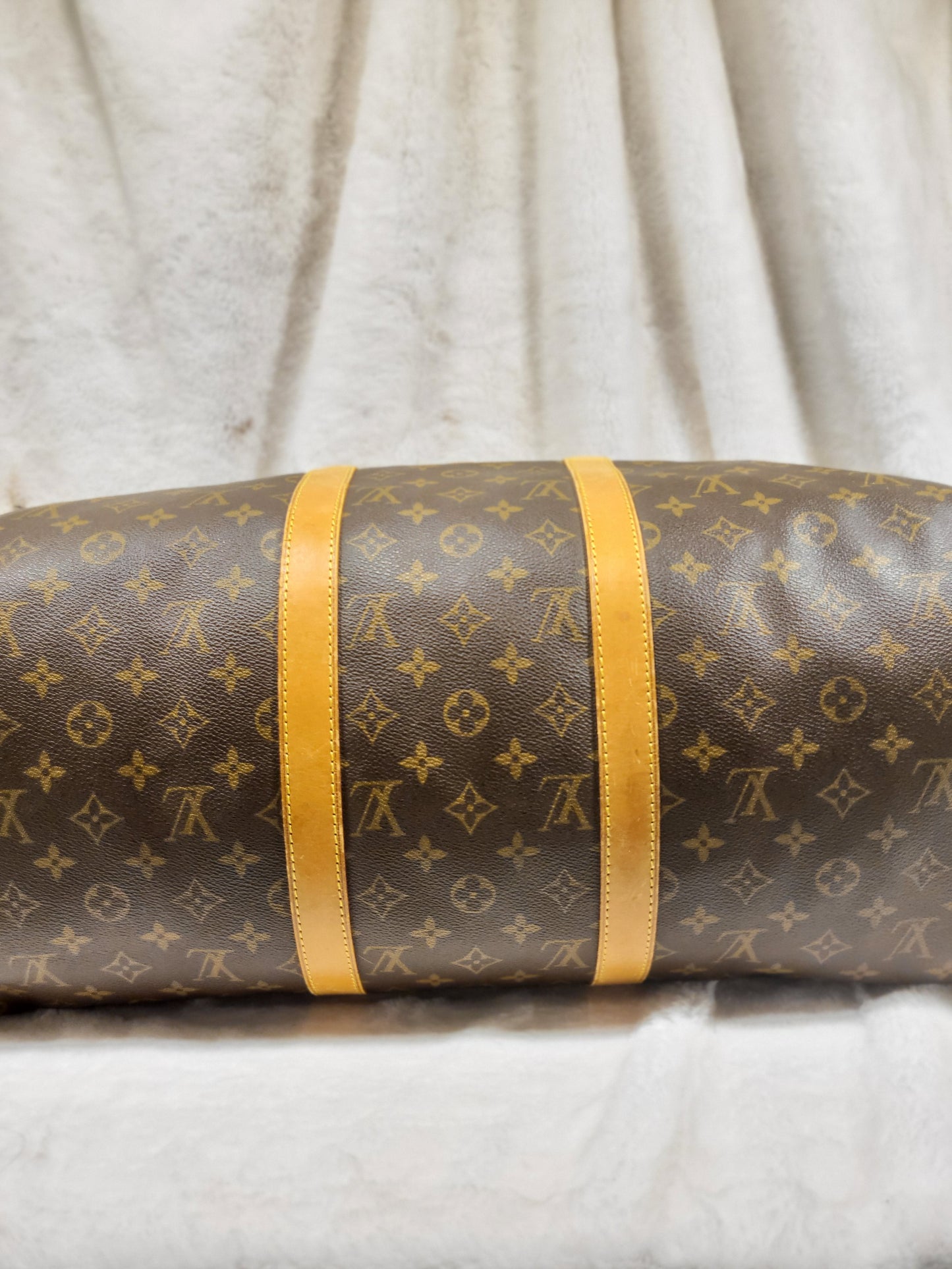 Authentic pre-owned Louis Vuitton Keepall 50 bandoliere travel luggage bag