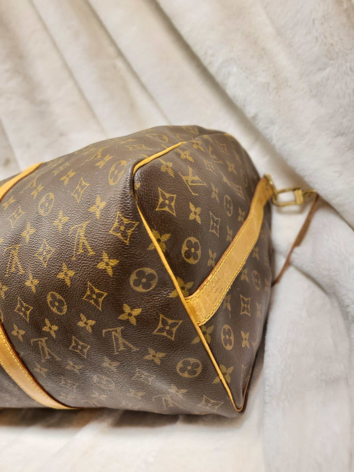 Authentic pre-owned Louis Vuitton Keepall 50 bandoliere travel luggage bag