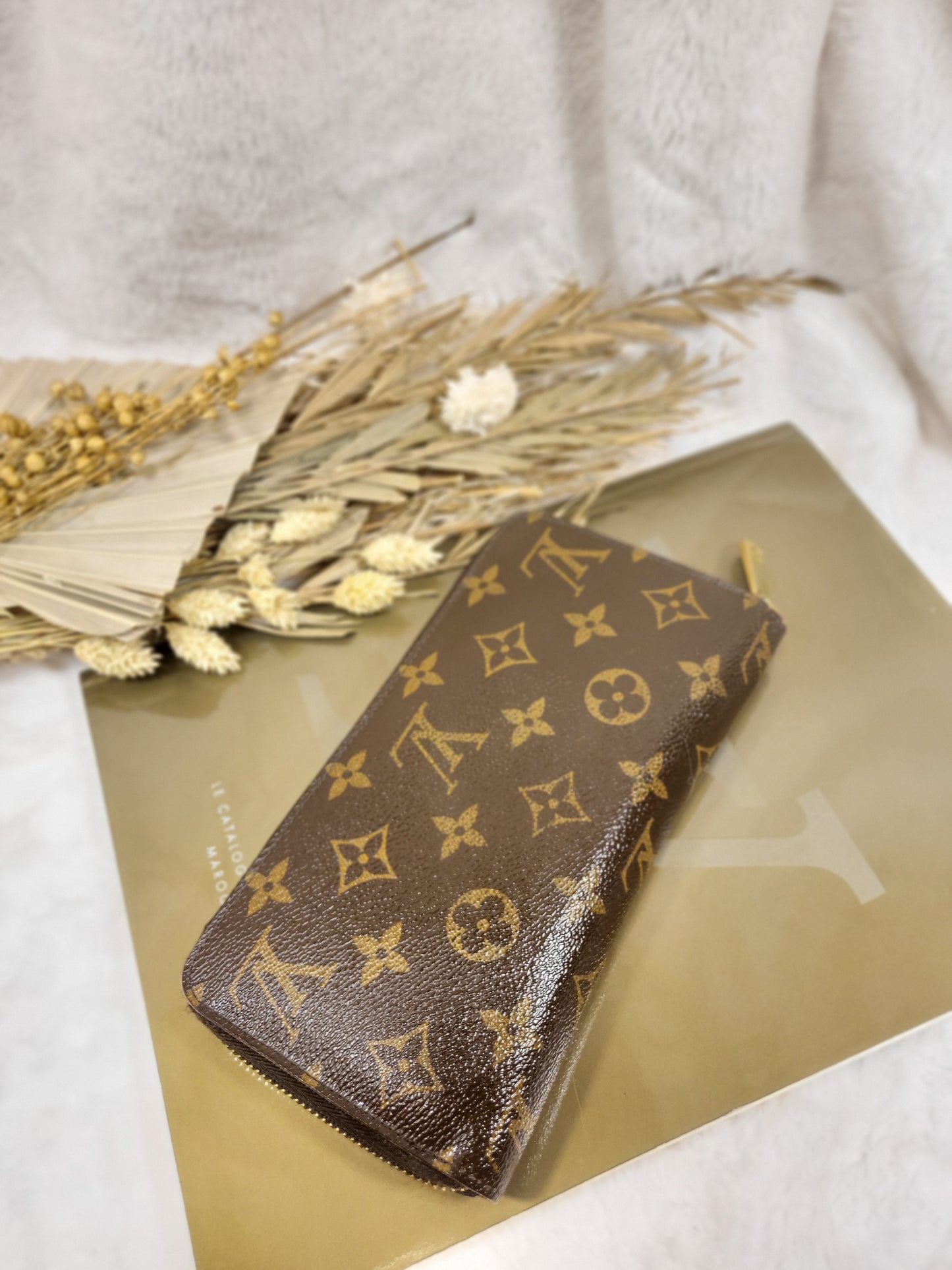 Authentic pre-owned Louis Vuitton Zippy compact wallet
