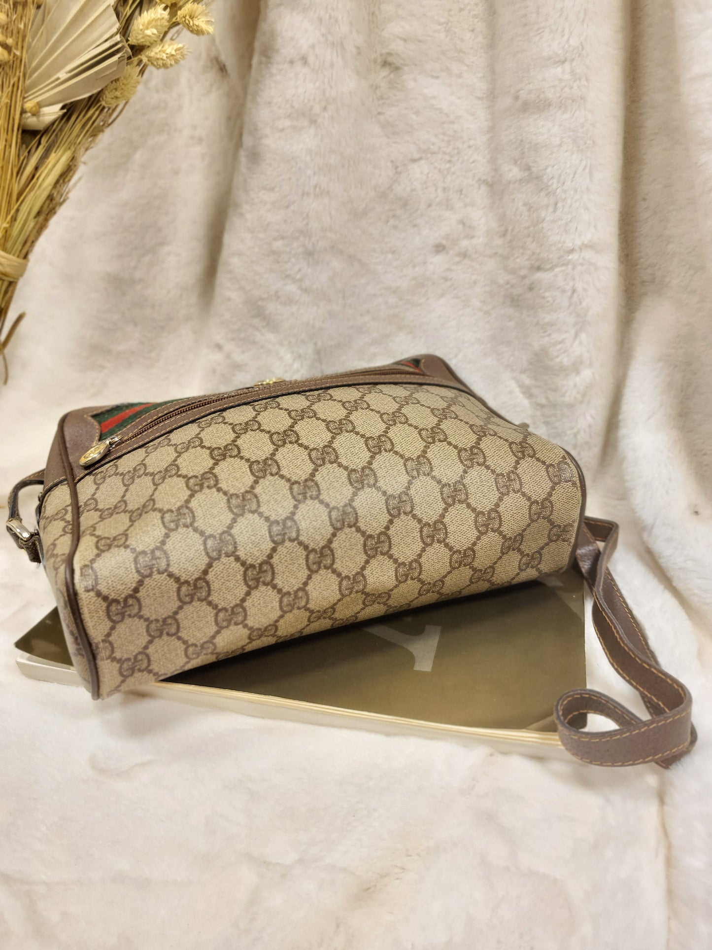 Authentic pre-owned Gucci sherry line crossbody shoulder bag