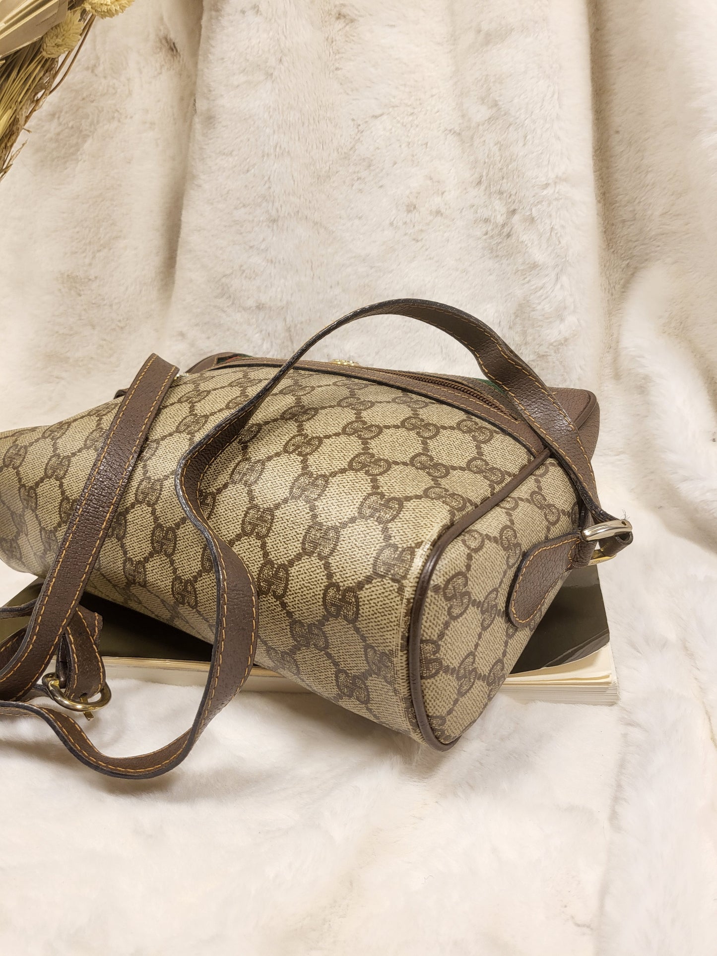Authentic pre-owned Gucci sherry line crossbody shoulder bag