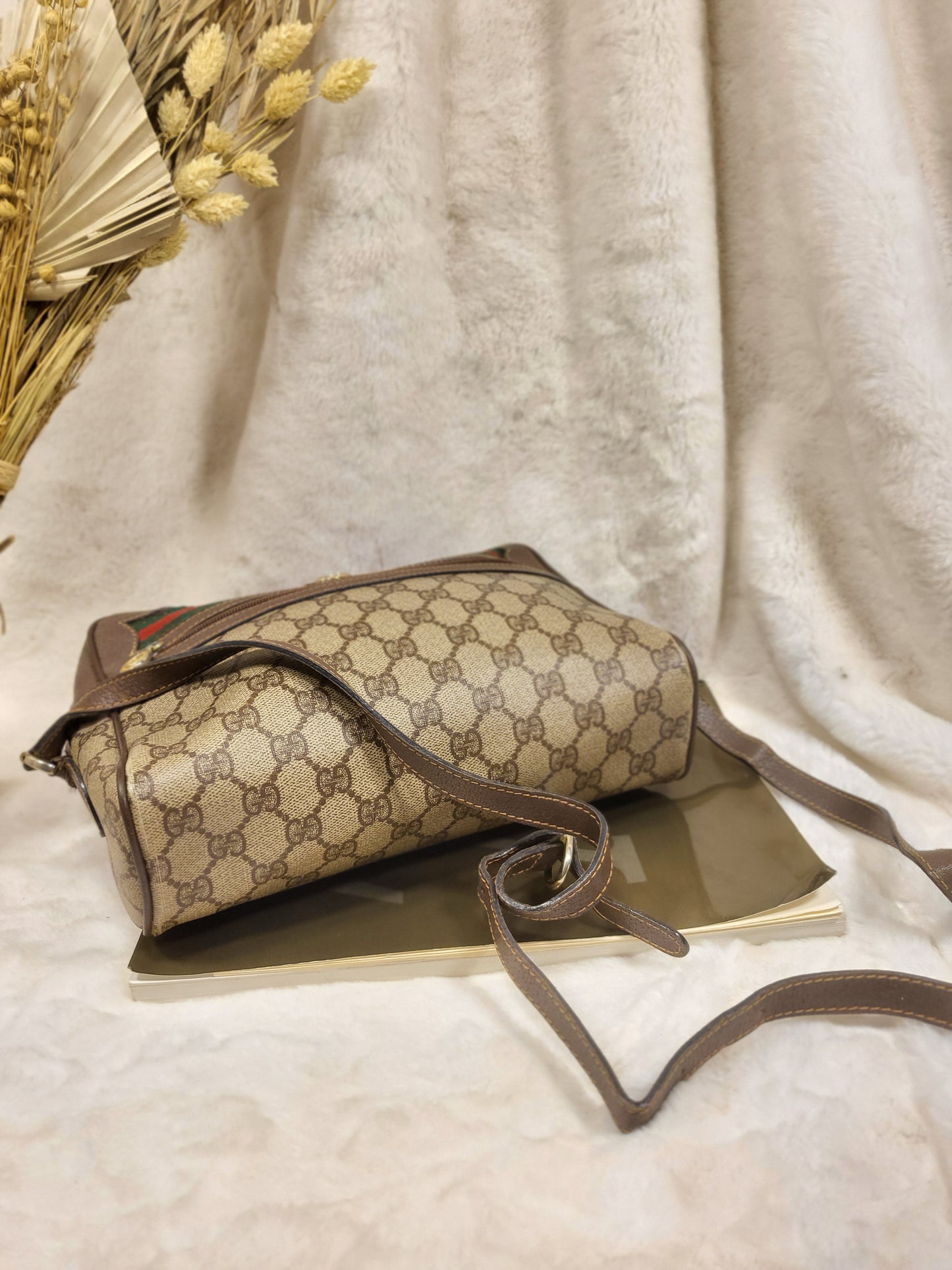 Authentic pre-owned Gucci sherry line crossbody shoulder bag