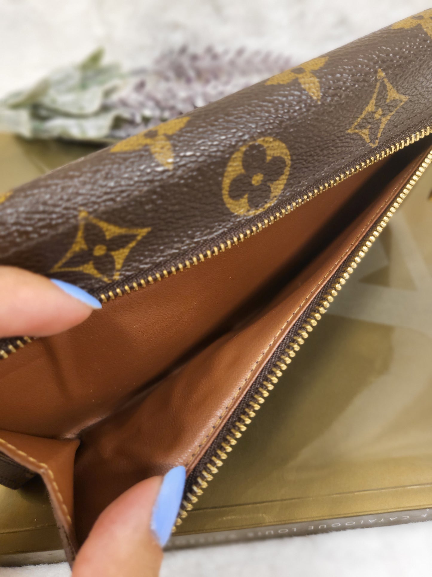 Authentic pre-owned Louis Vuitton Portefeuille Eugenie long wallet