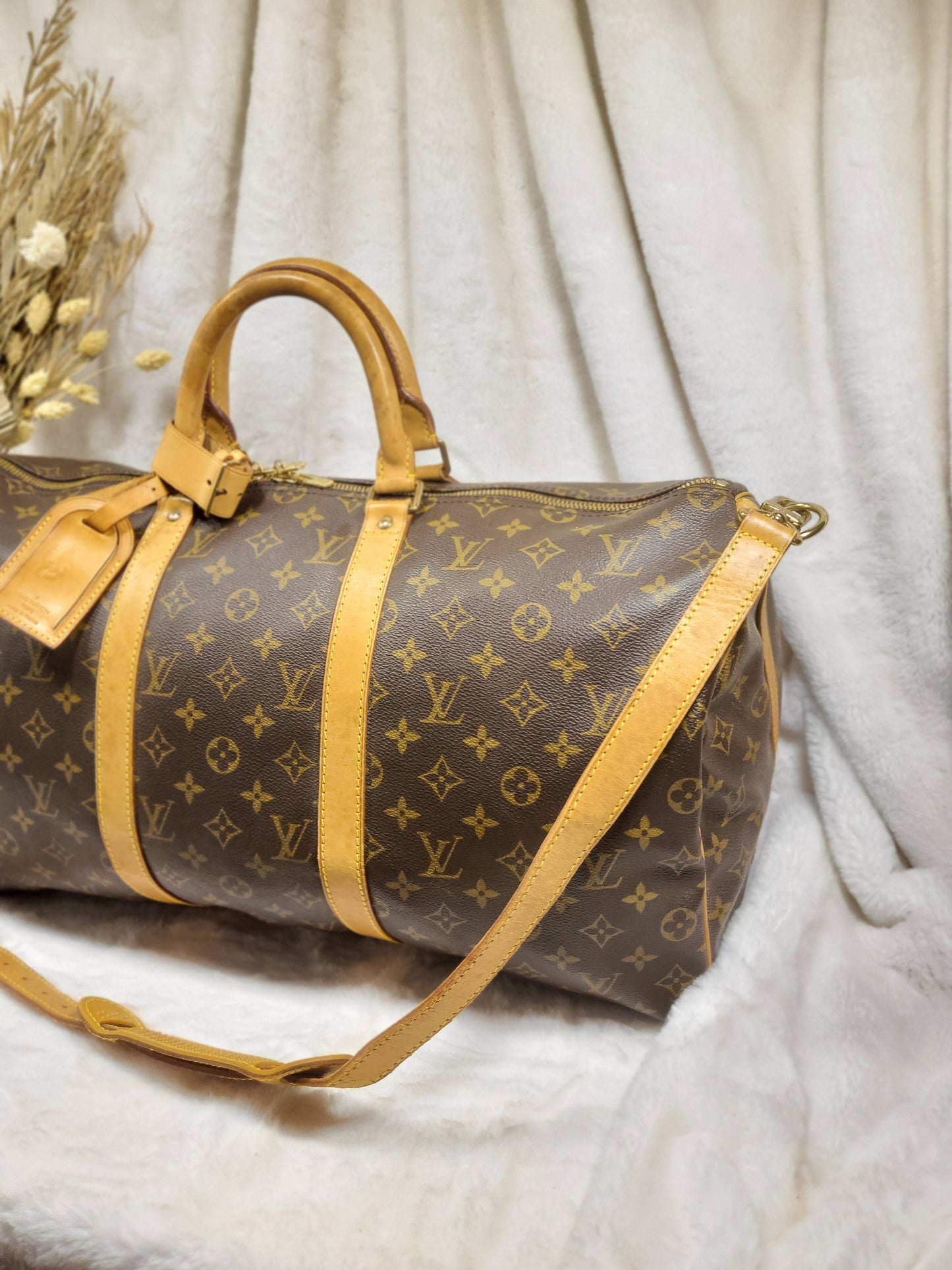 Authentic pre-owned Louis Vuitton Keepall 50 bandoliere travel luggage bag