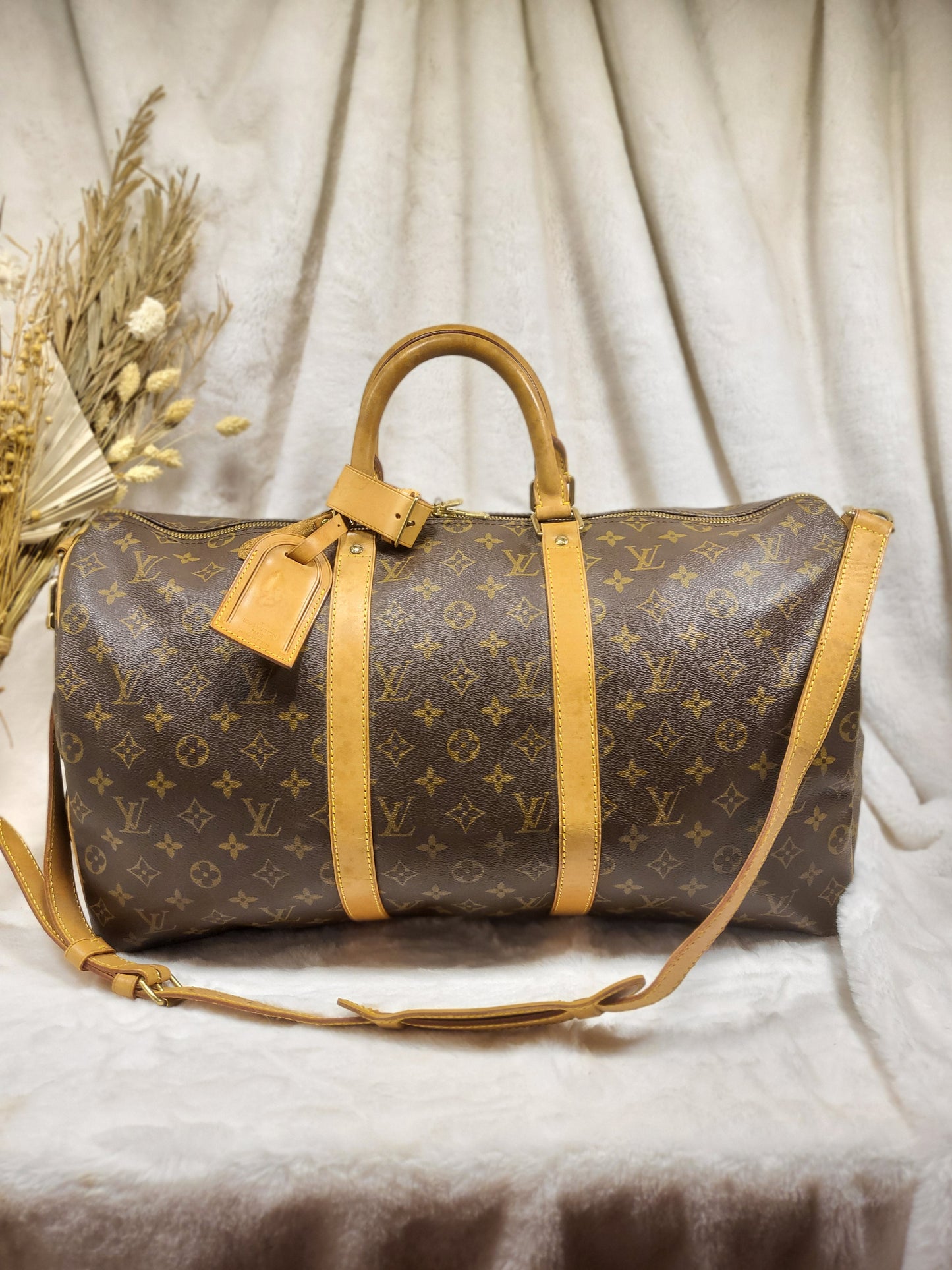 Authentic pre-owned Louis Vuitton Keepall 50 bandoliere travel luggage bag