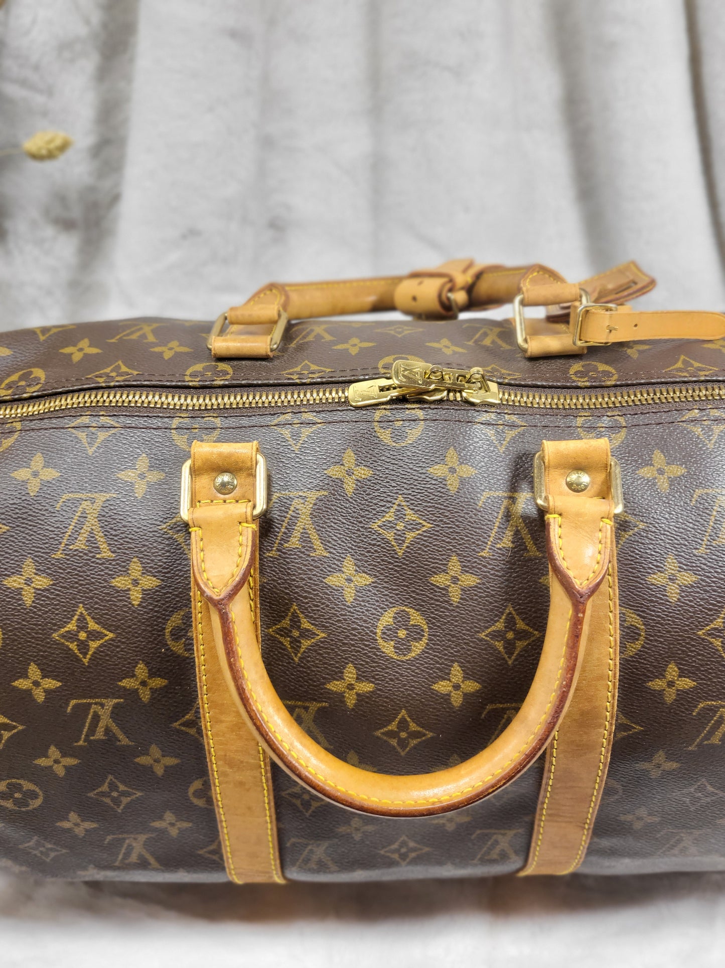 Authentic pre-owned Louis Vuitton Keepall 50 bandoliere travel luggage bag
