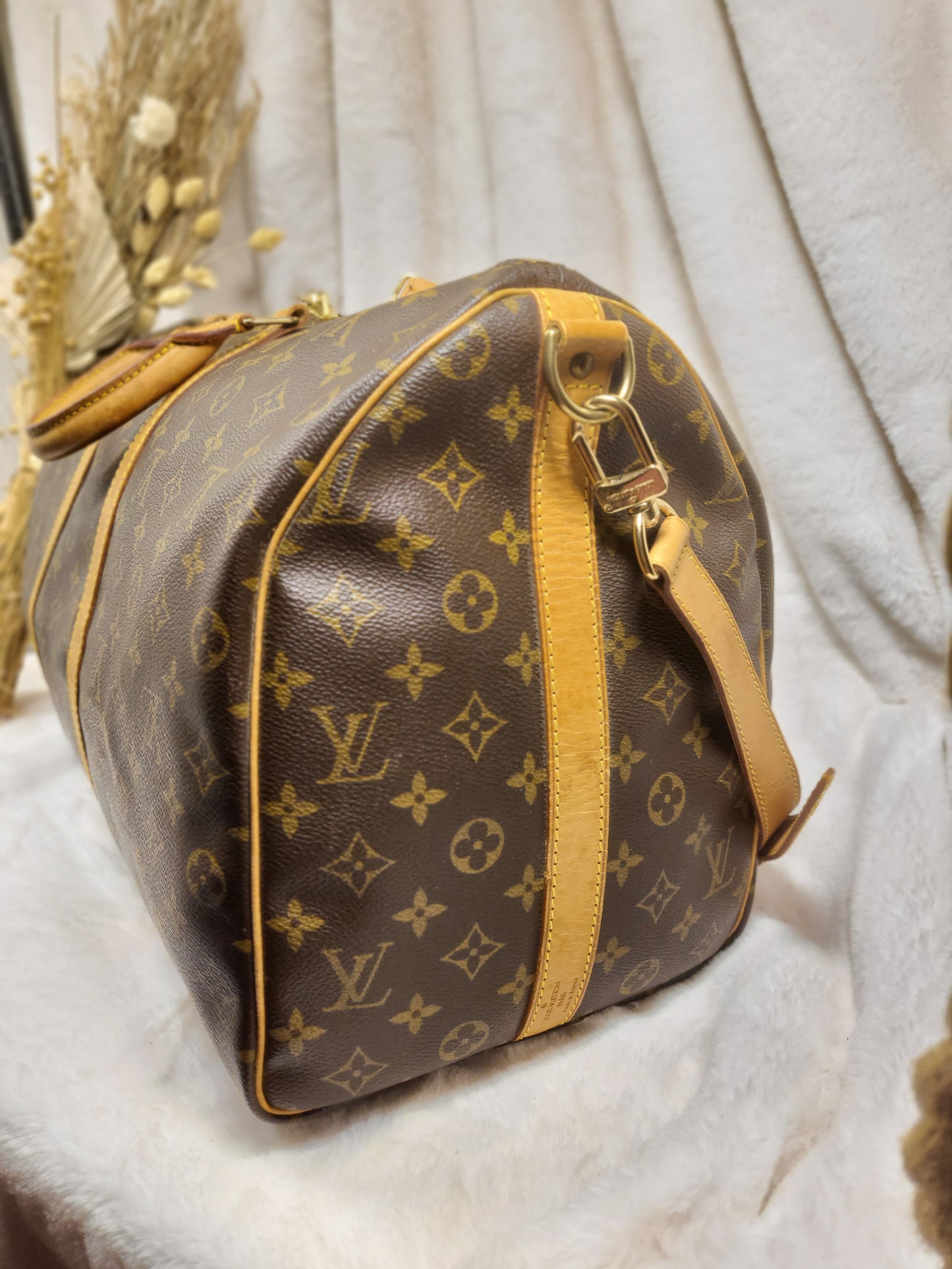 Authentic pre-owned Louis Vuitton Keepall 50 bandoliere travel luggage bag