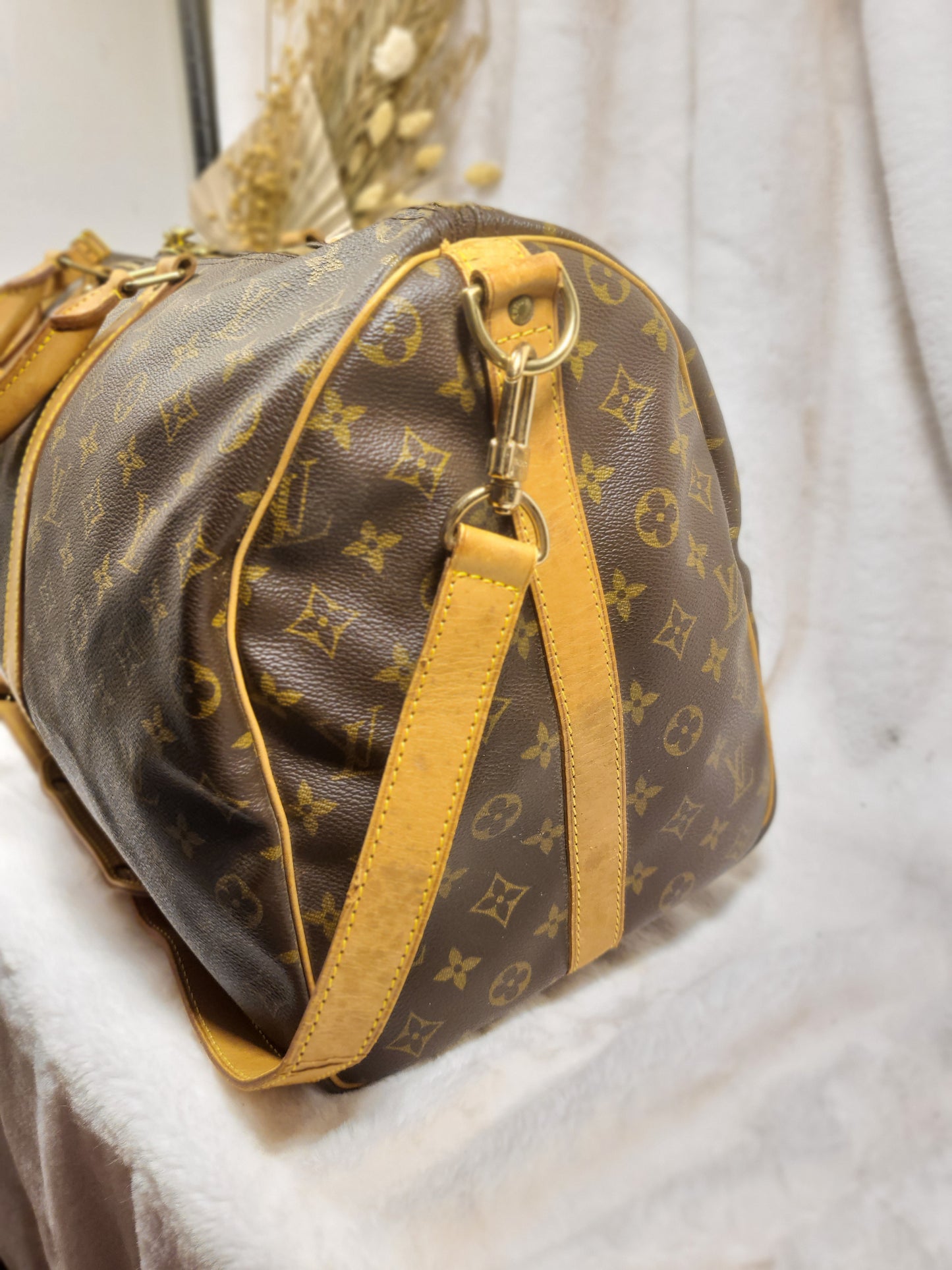 Authentic pre-owned Louis Vuitton Keepall 50 bandoliere travel luggage bag