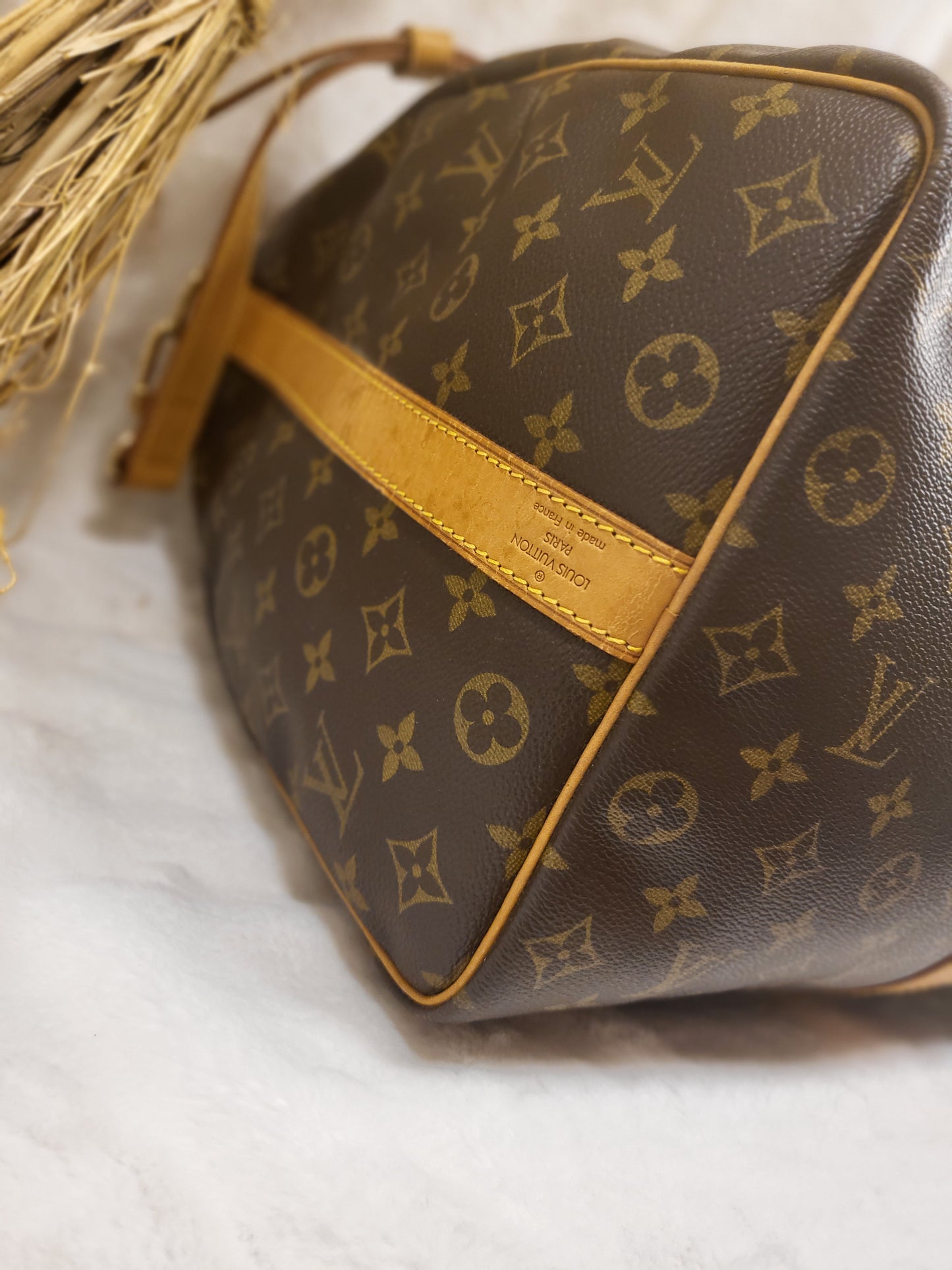 Authentic pre-owned Louis Vuitton Keepall 50 bandoliere travel luggage bag