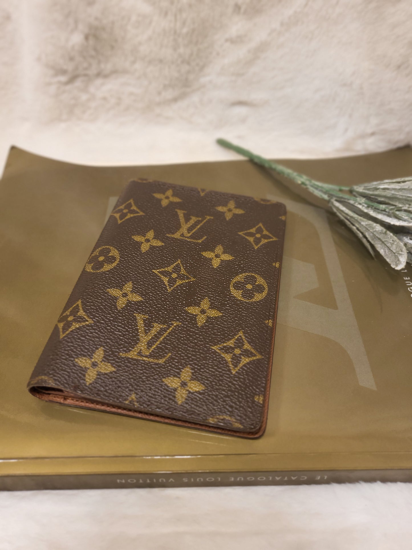 Authentic pre-owned Louis Vuitton passport holder