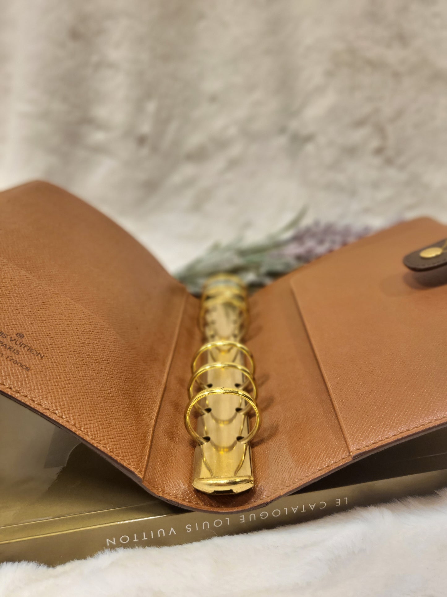 Authentic pre-owned Louis Vuitton agenda mm notepad holder