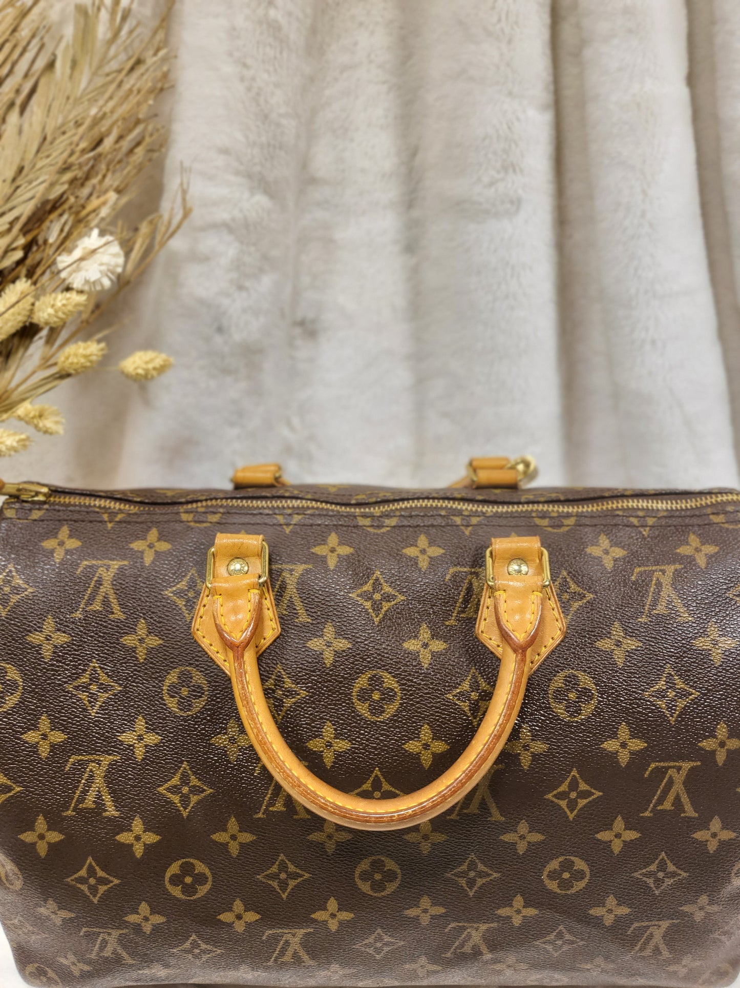 Authentic pre-owned Louis Vuitton Speedy 35