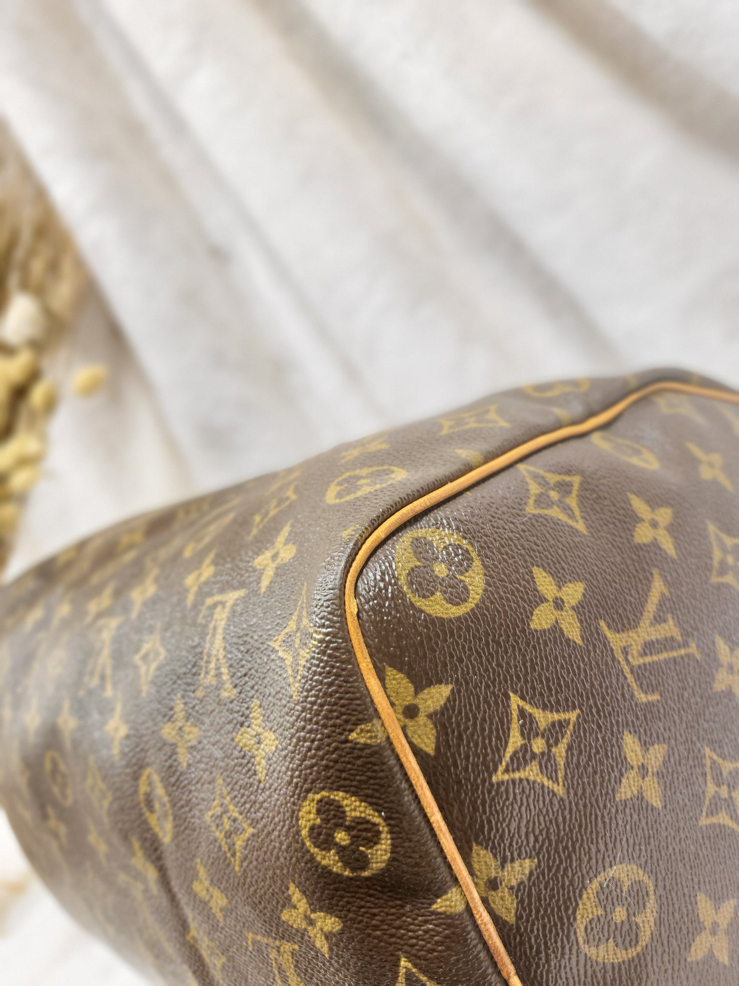 Authentic pre-owned Louis Vuitton Speedy 35