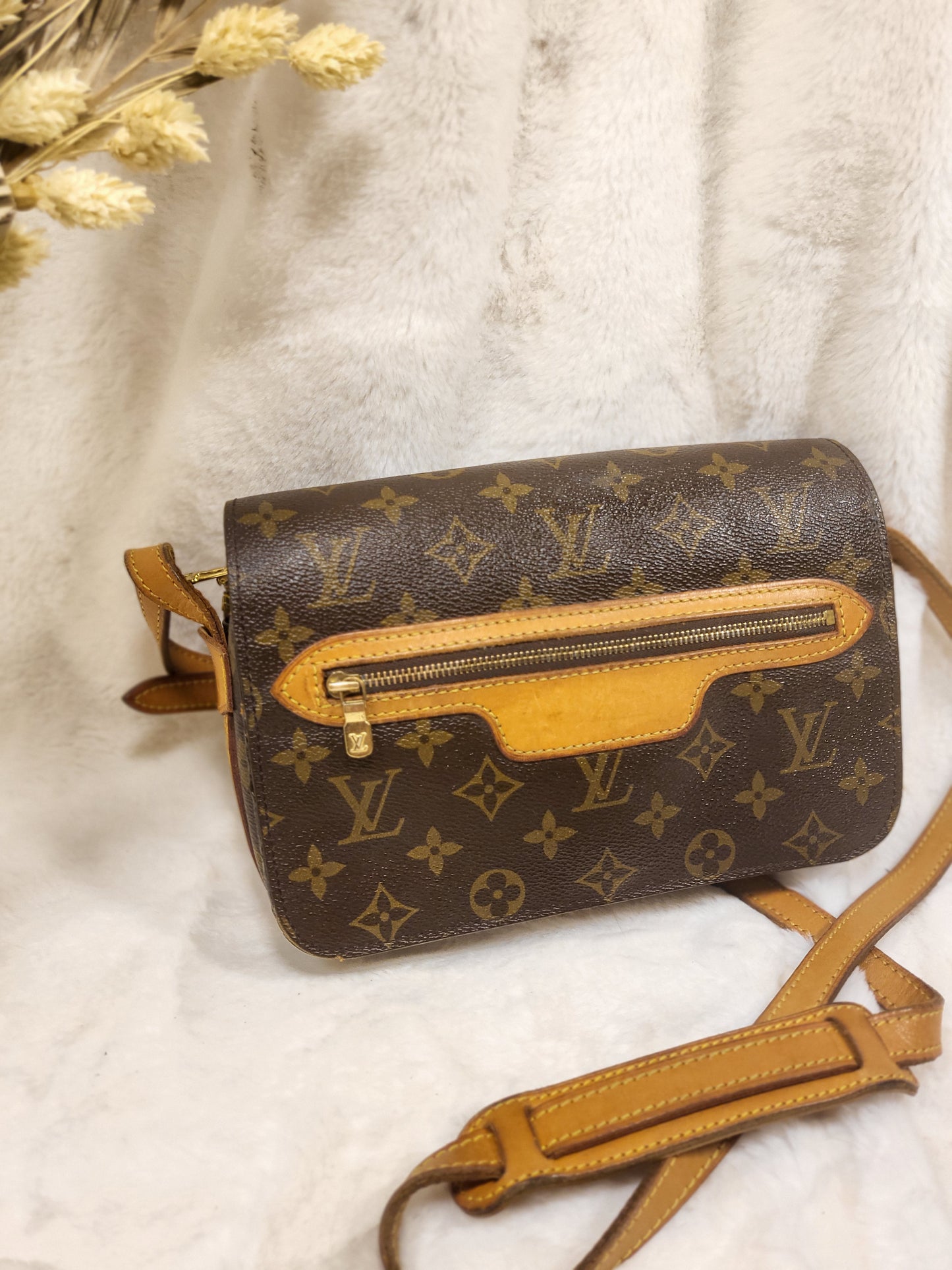 Authentic pre-owned Louis Vuitton Saint Germain 23 crossbody shoulder bag