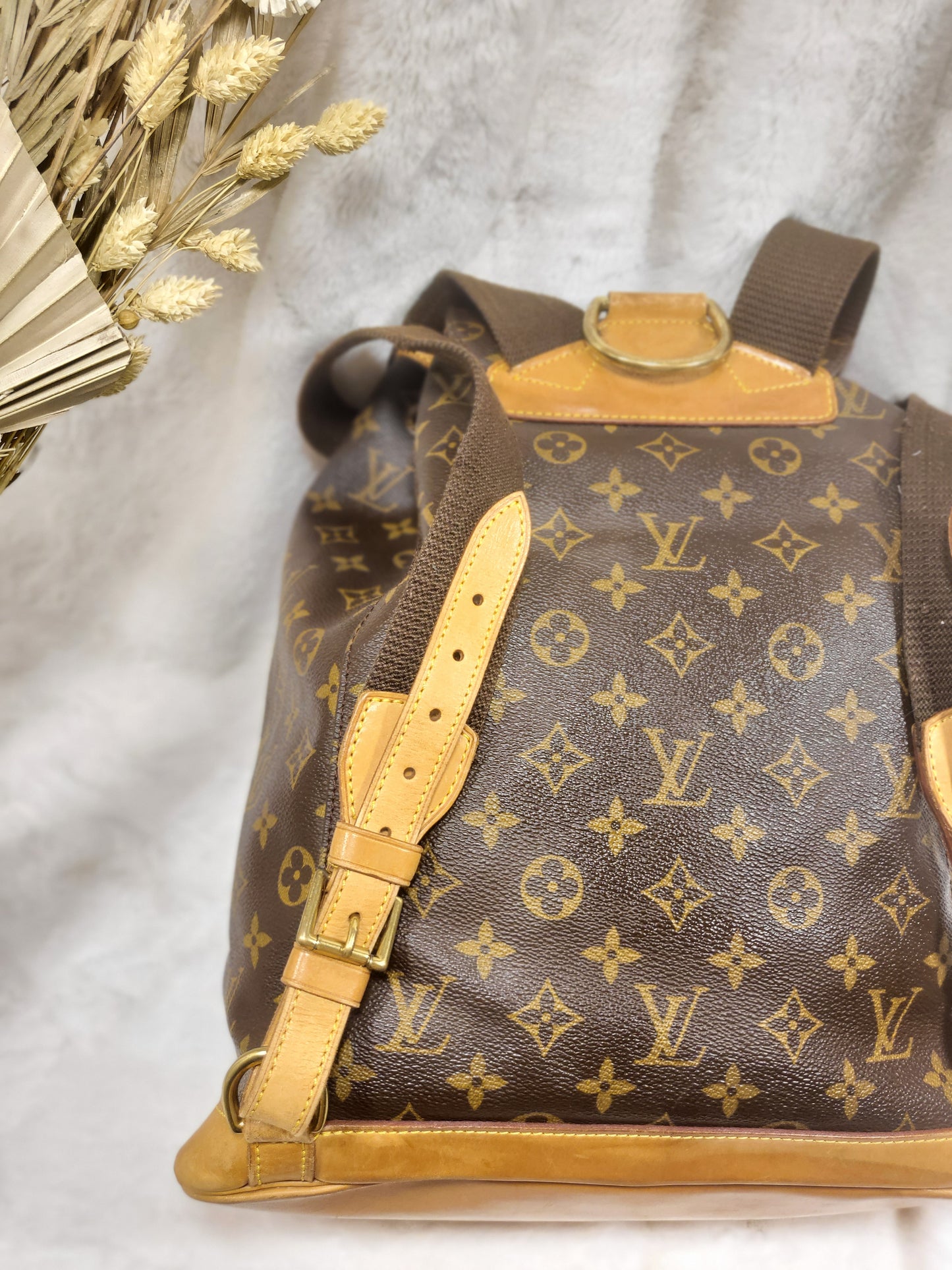Authentic pre-owned Louis Vuitton Montsouris GM backpack