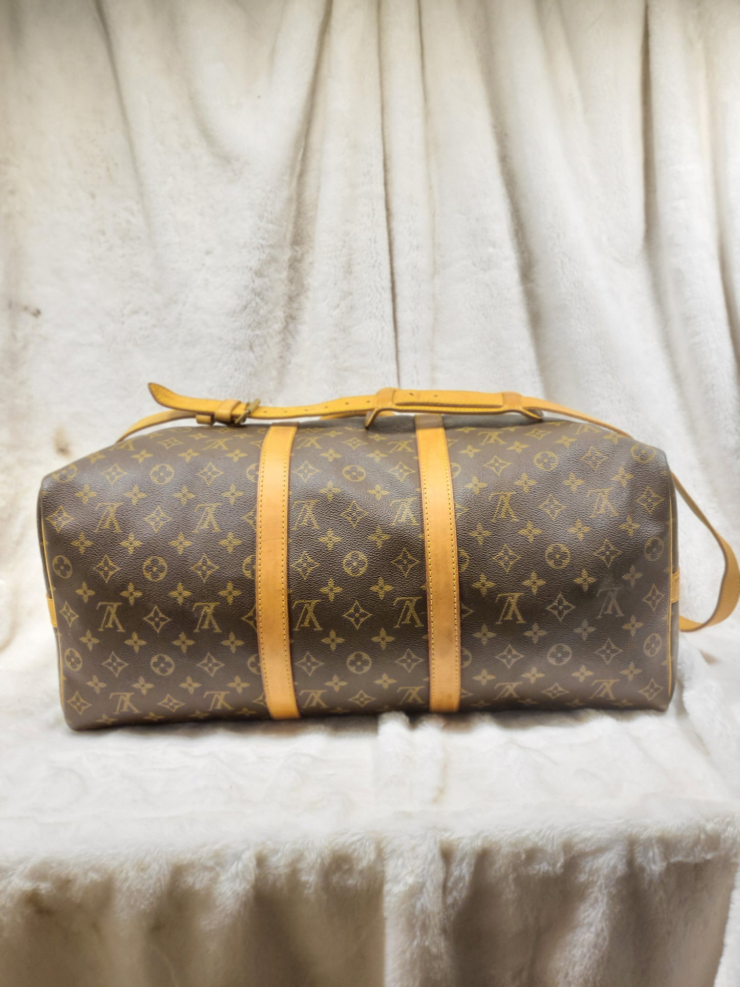 Authentic pre-owned Louis Vuitton Keepall 50 bandoliere travel duffel bag