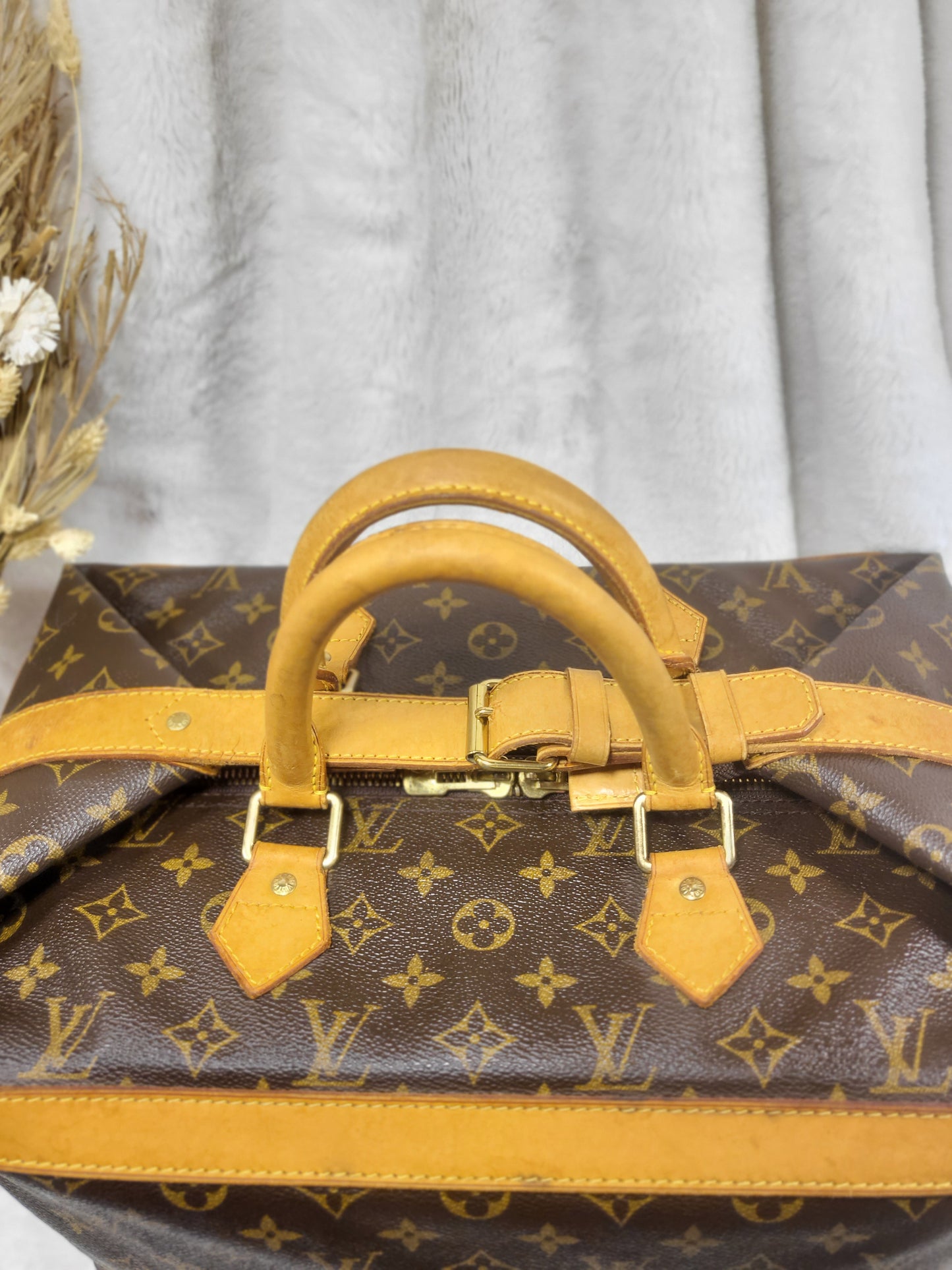 Authentic pre-owned Louis Vuitton Cruiser 40