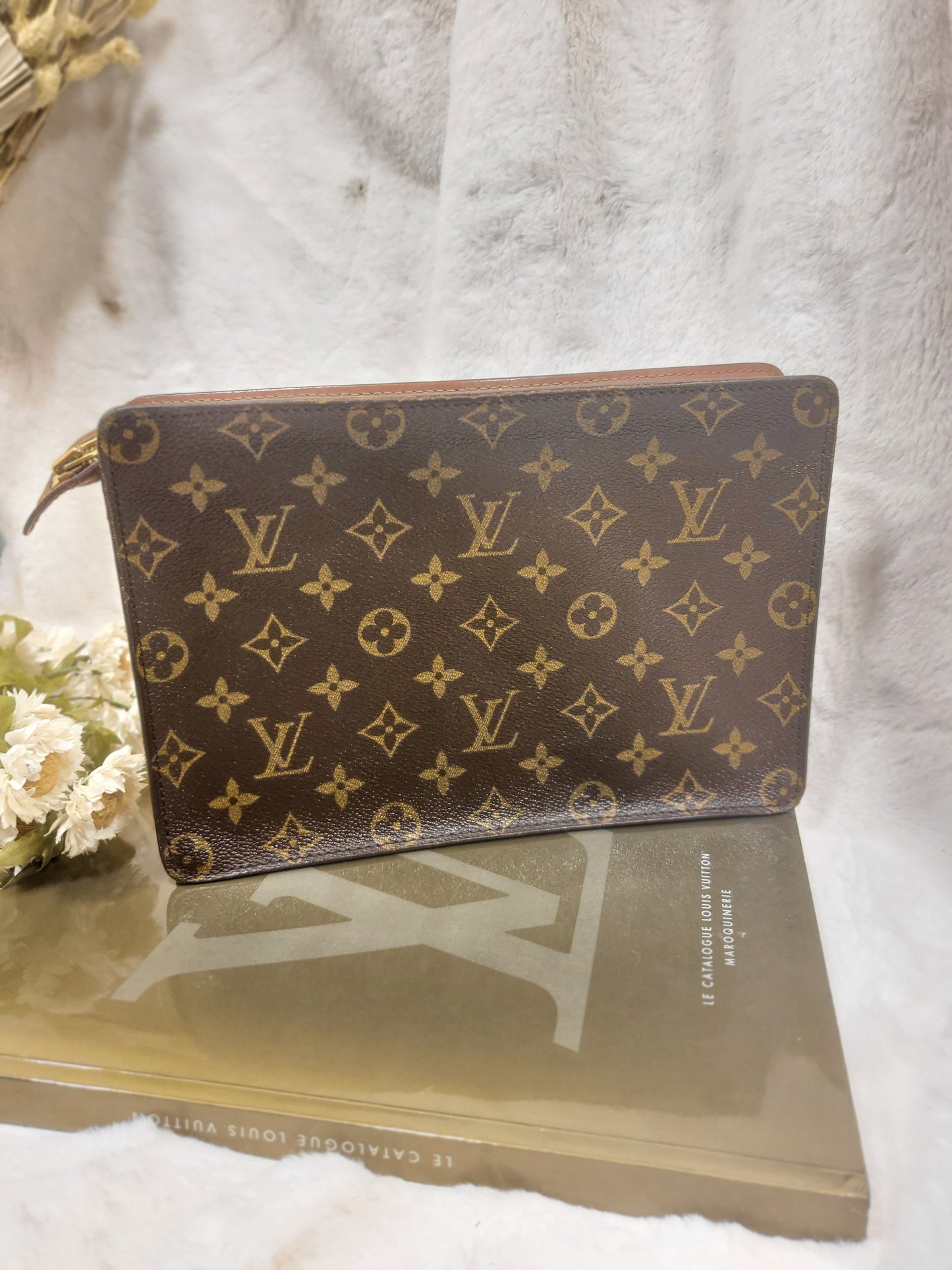 Authentic pre-owned Louis Vuitton Pochette Homme clutch