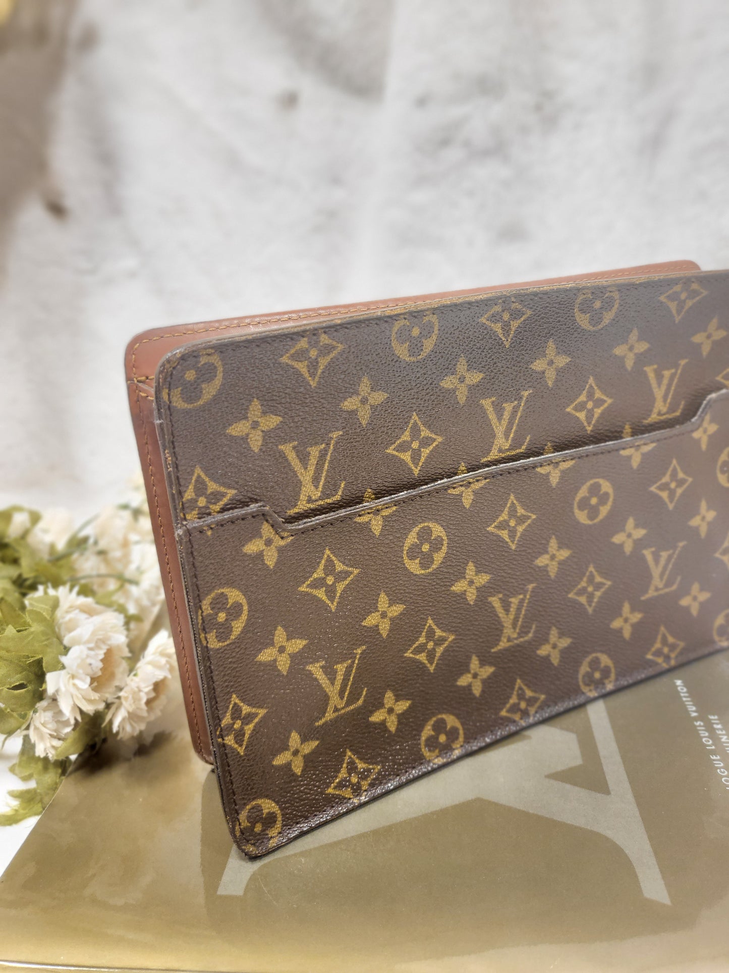 Authentic pre-owned Louis Vuitton Pochette Homme clutch