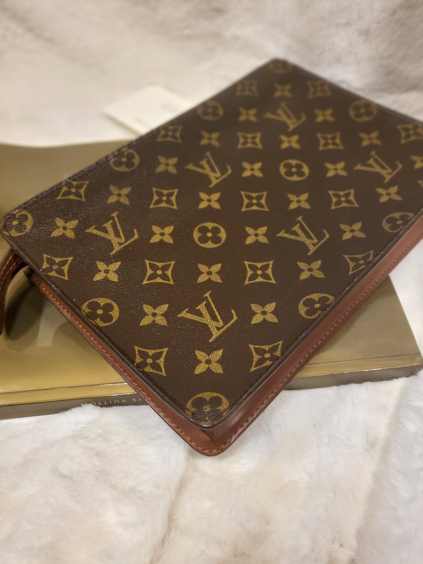 Authentic pre-owned Louis Vuitton Pochette Homme clutch