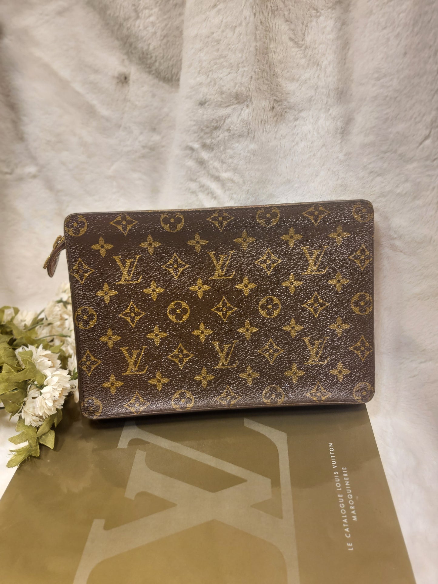 Authentic pre-owned Louis Vuitton Pochette Homme clutch