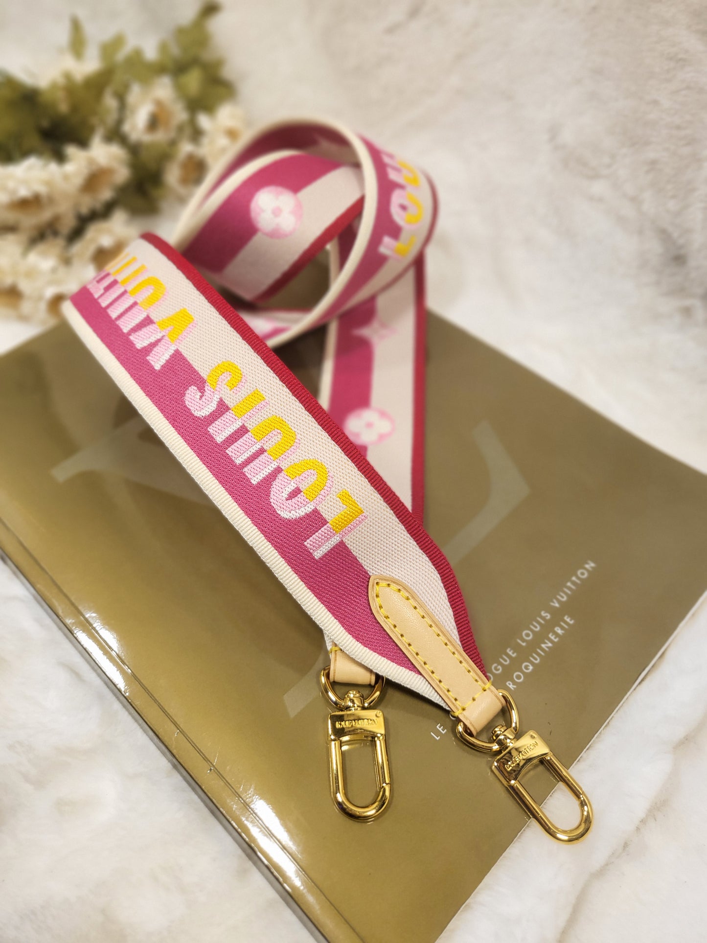 Authentic pre-owned Louis Vuitton Speedy 20 bandoliere strap fuscia