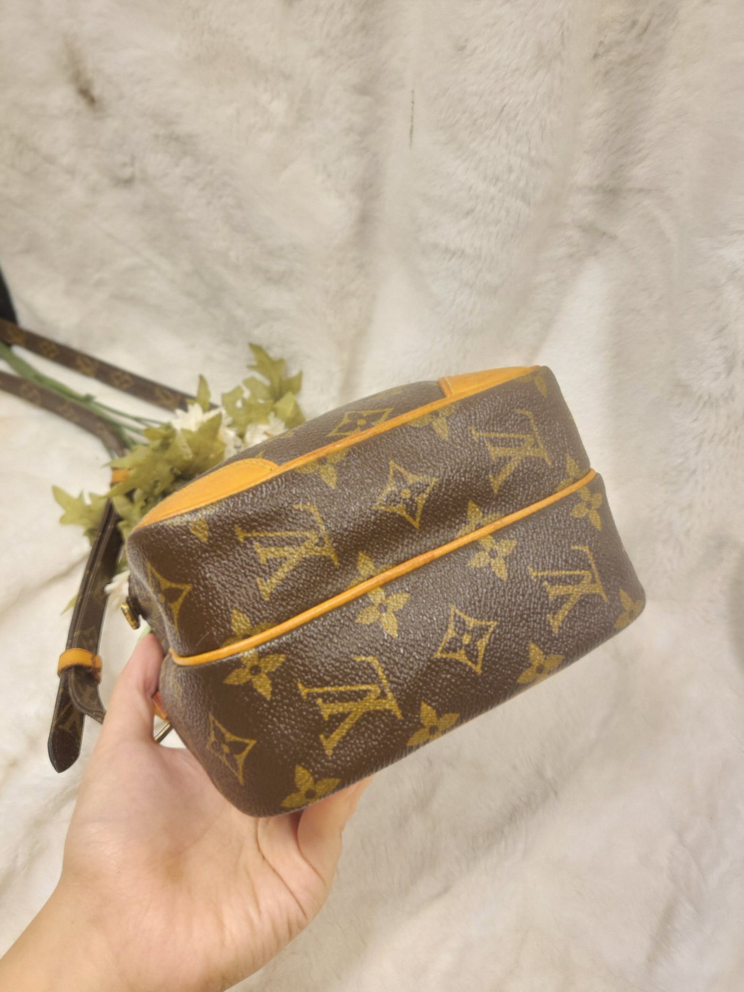Authentic pre-owned Louis Vuitton Amazone pm crossbody shoulder bag