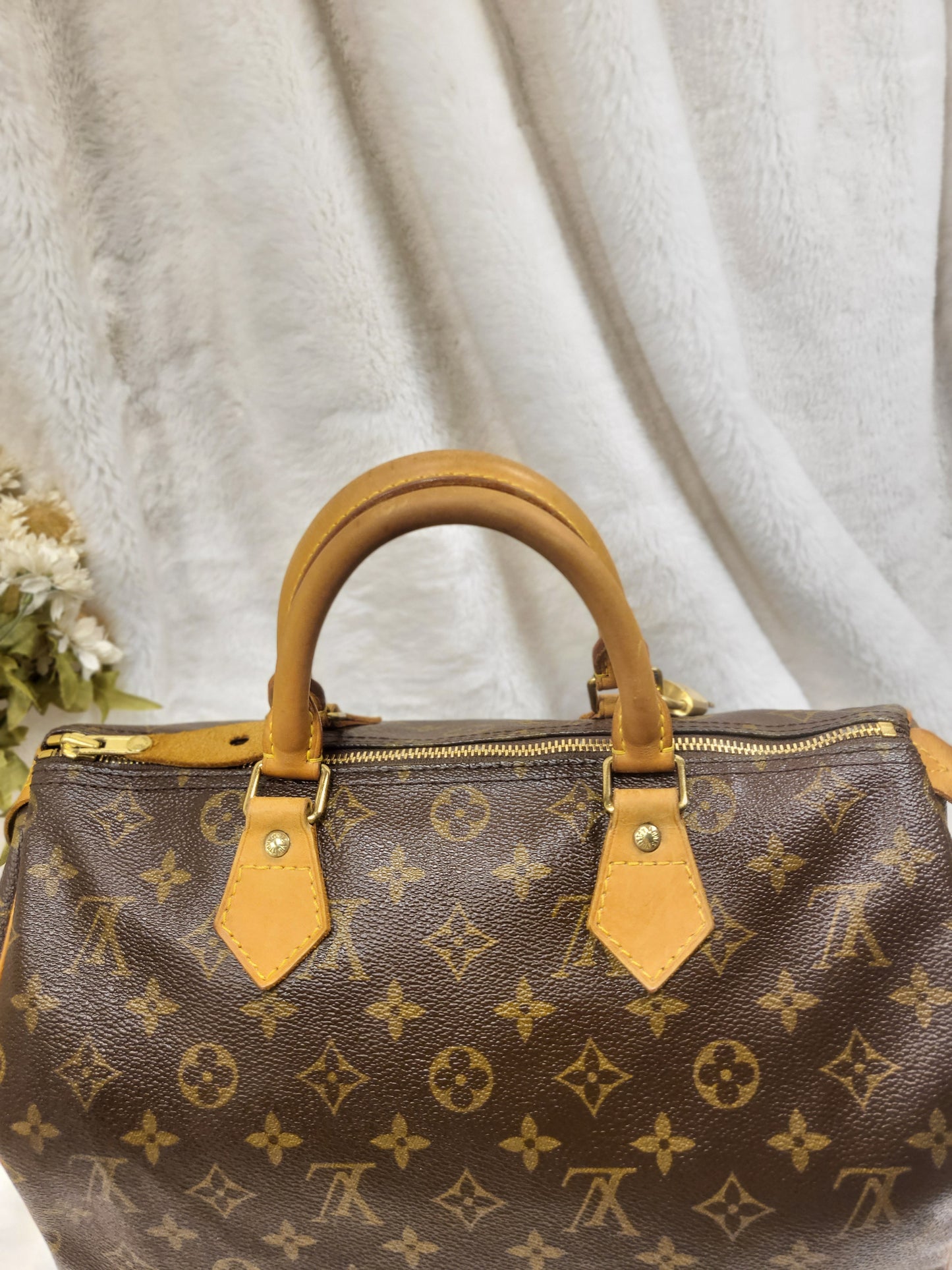 Authentic pre-owned Louis Vuitton Speedy 30