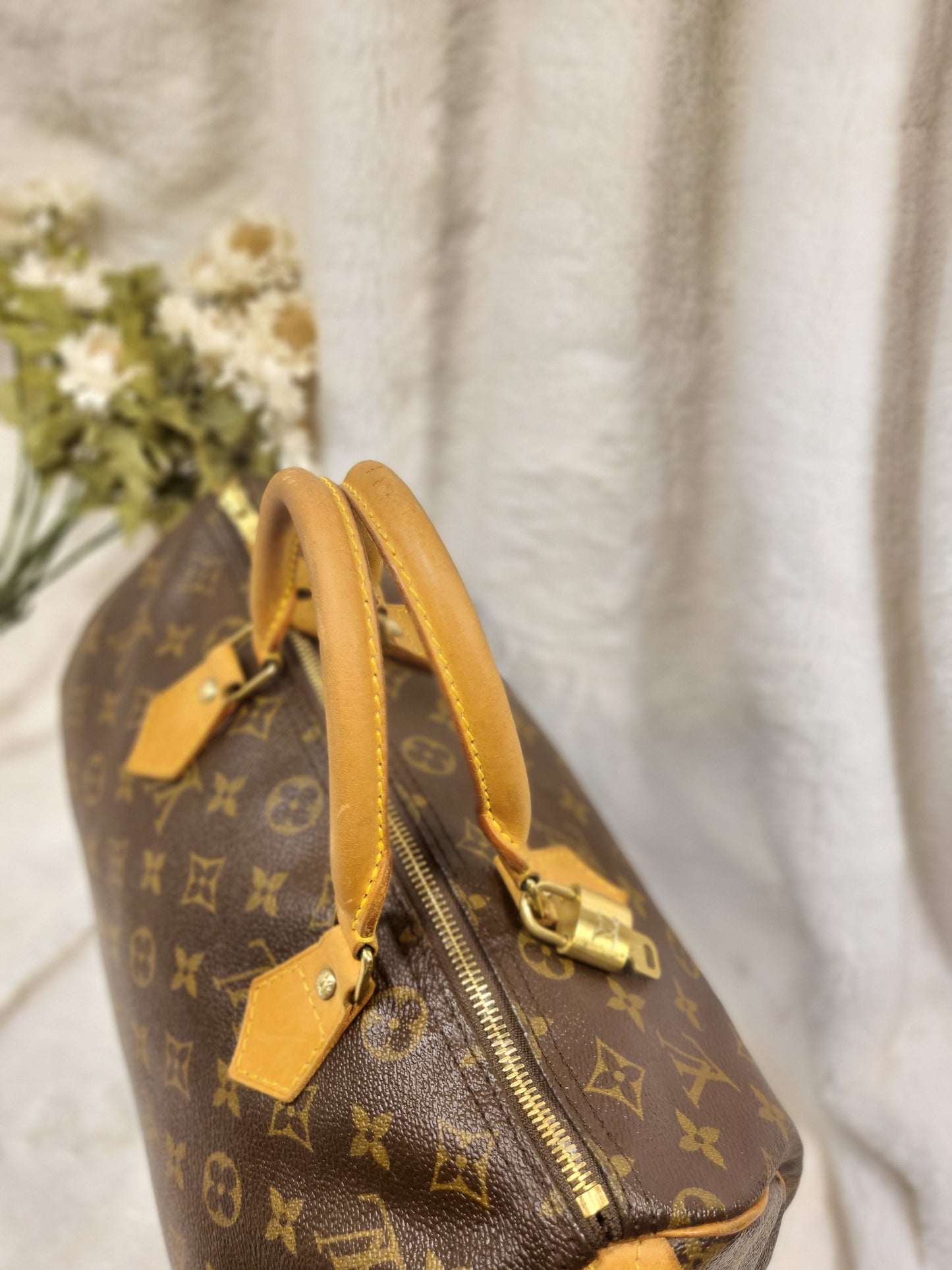 Authentic pre-owned Louis Vuitton Speedy 30
