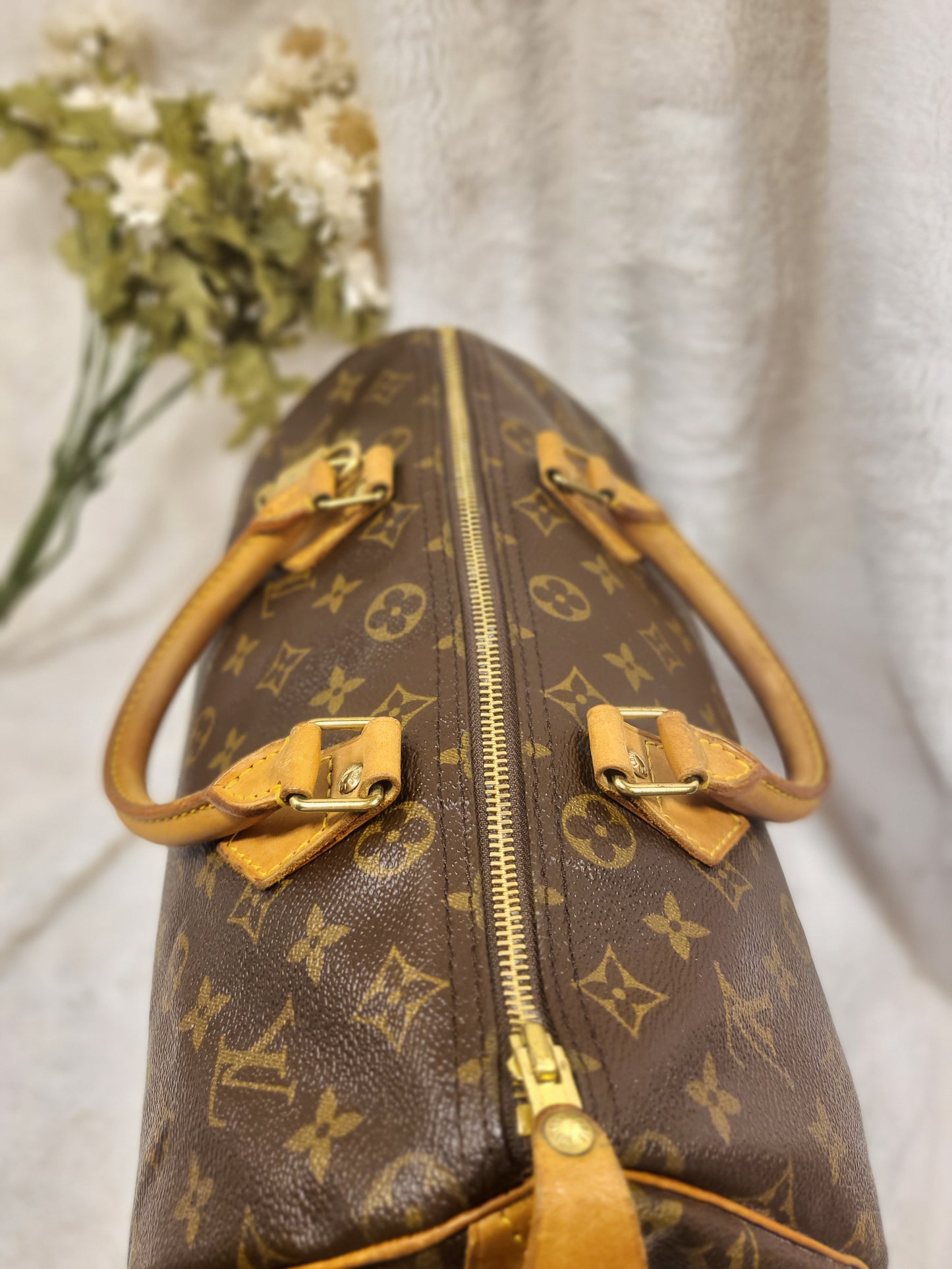 Authentic pre-owned Louis Vuitton Speedy 30