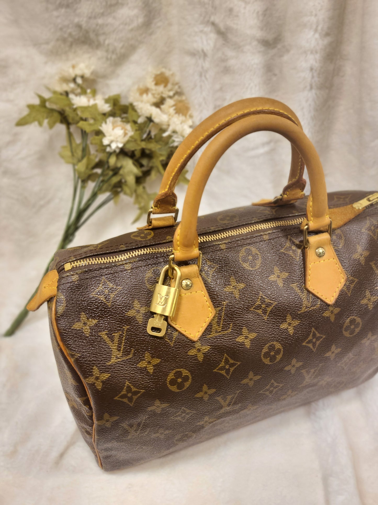 Authentic pre-owned Louis Vuitton Speedy 30