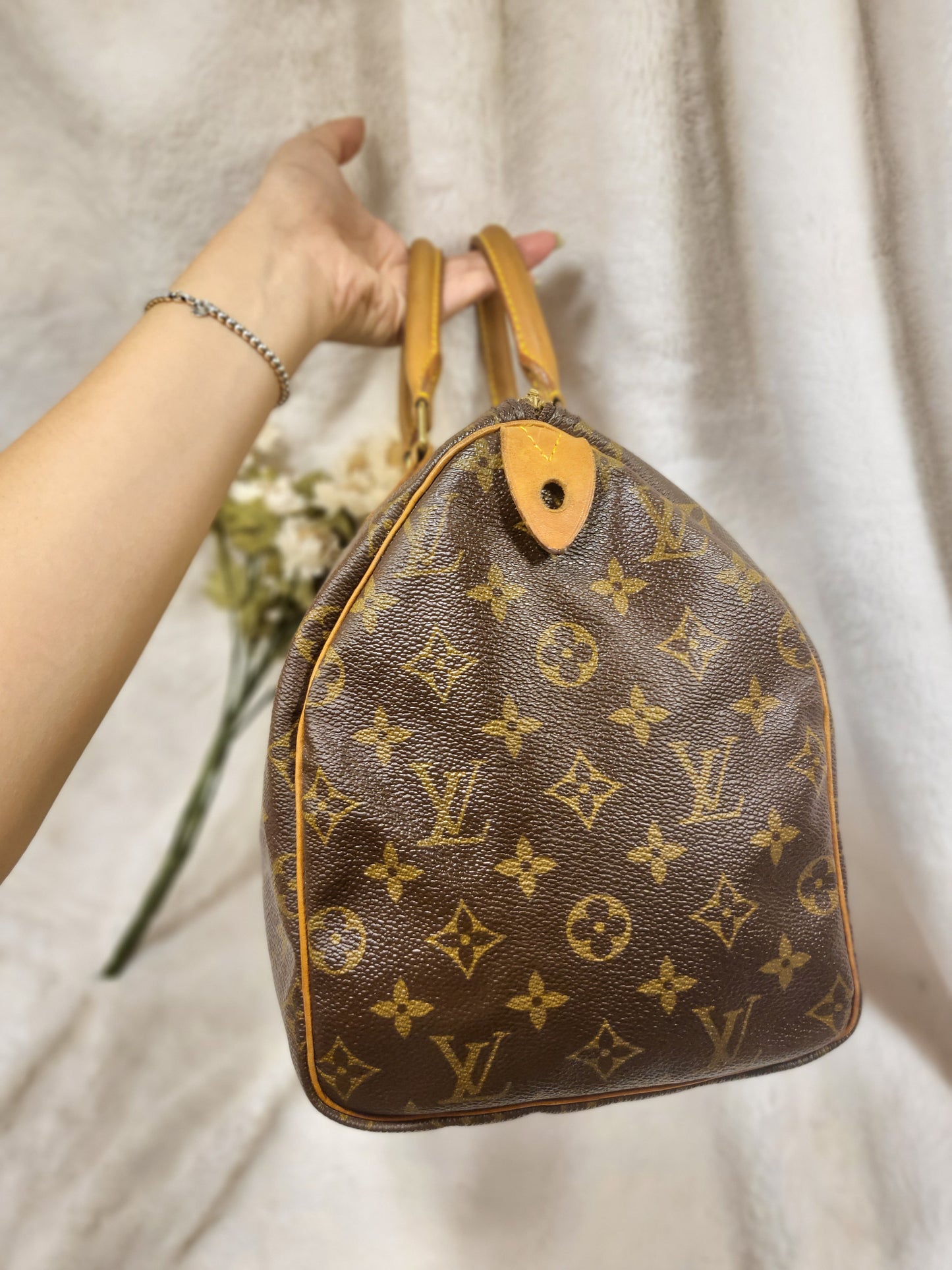 Authentic pre-owned Louis Vuitton Speedy 30