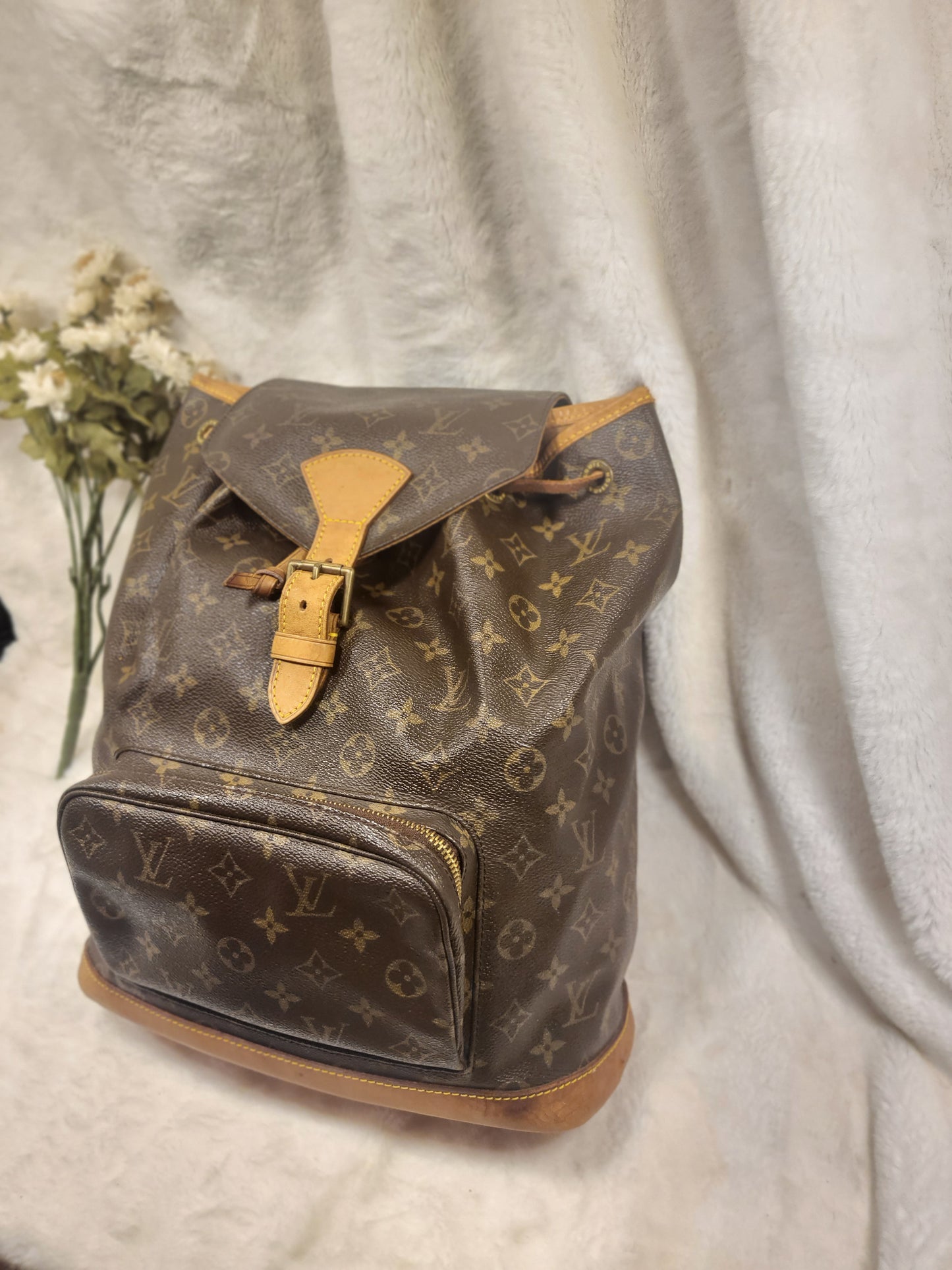 Authentic pre-owned Louis Vuitton Montsouris GM backpack