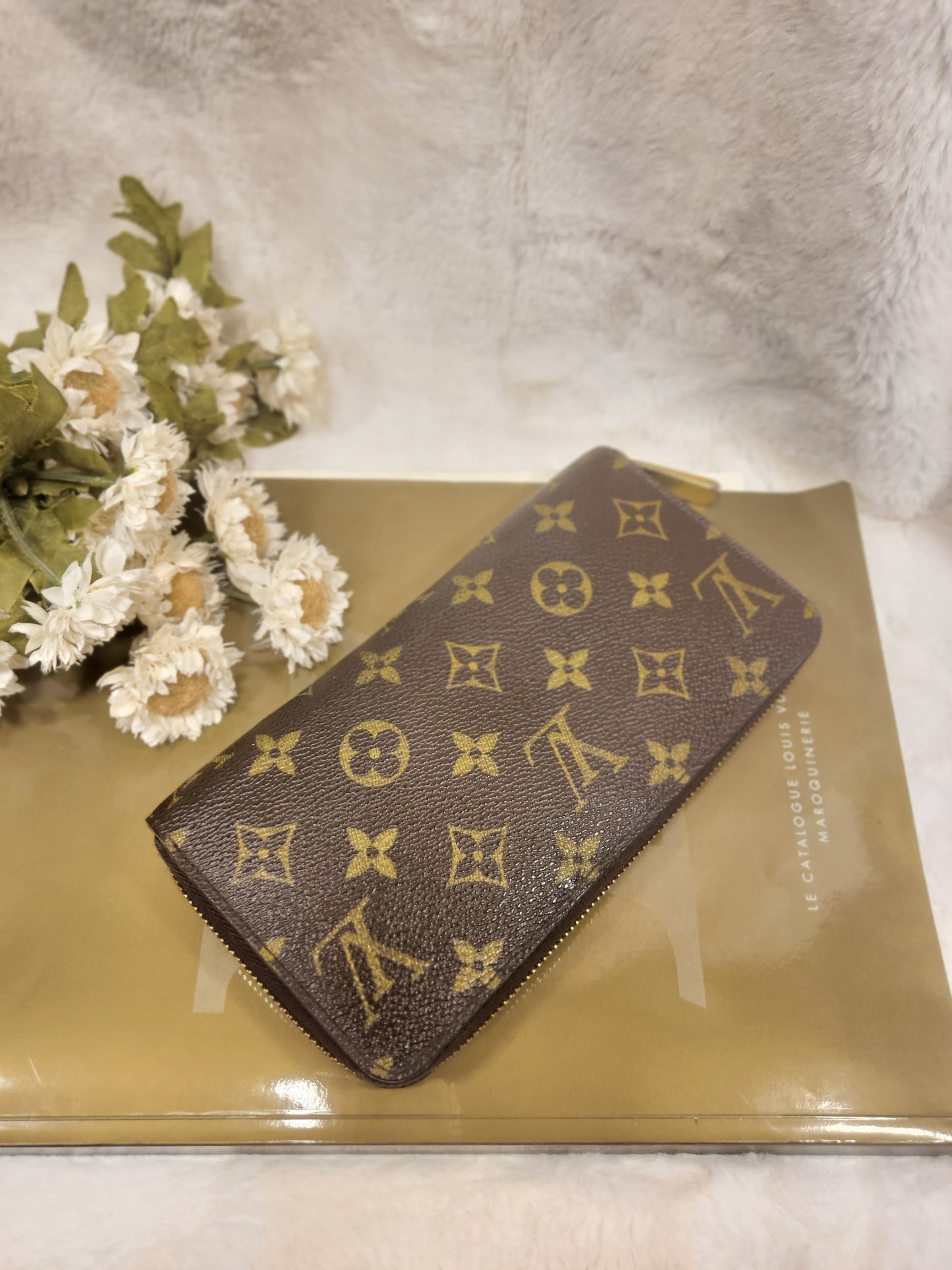 Authentic pre-owned Louis Vuitton monogram compact zippy wallet
