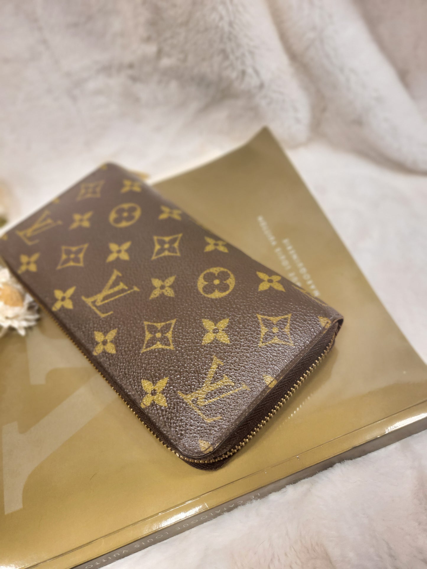 Authentic pre-owned Louis Vuitton monogram compact zippy wallet