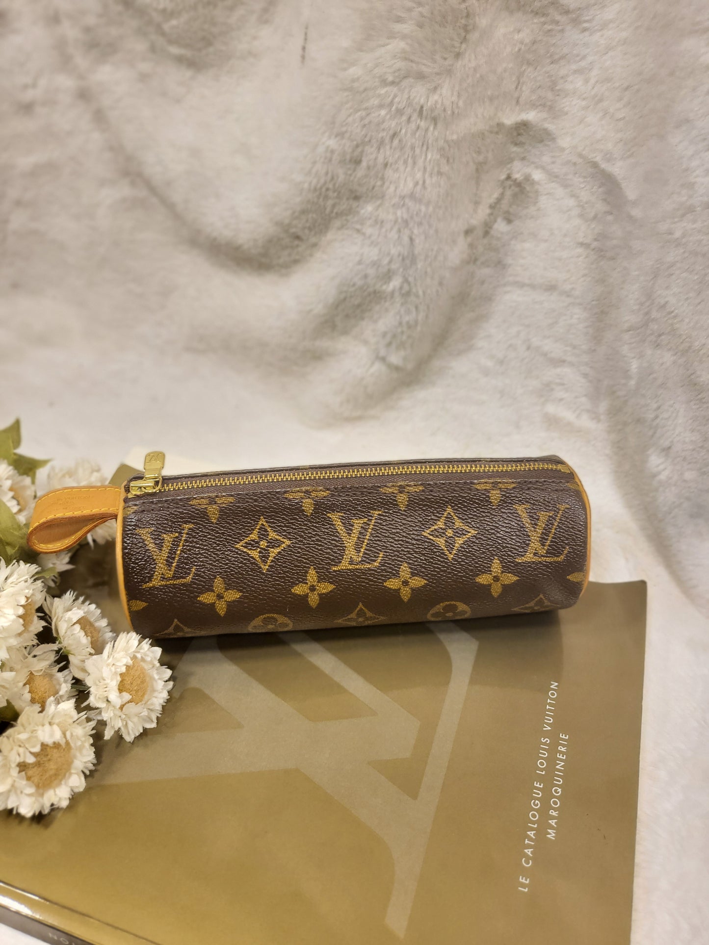 Authentic pre-owned Louis Vuitton Trousse Ronde makeup case