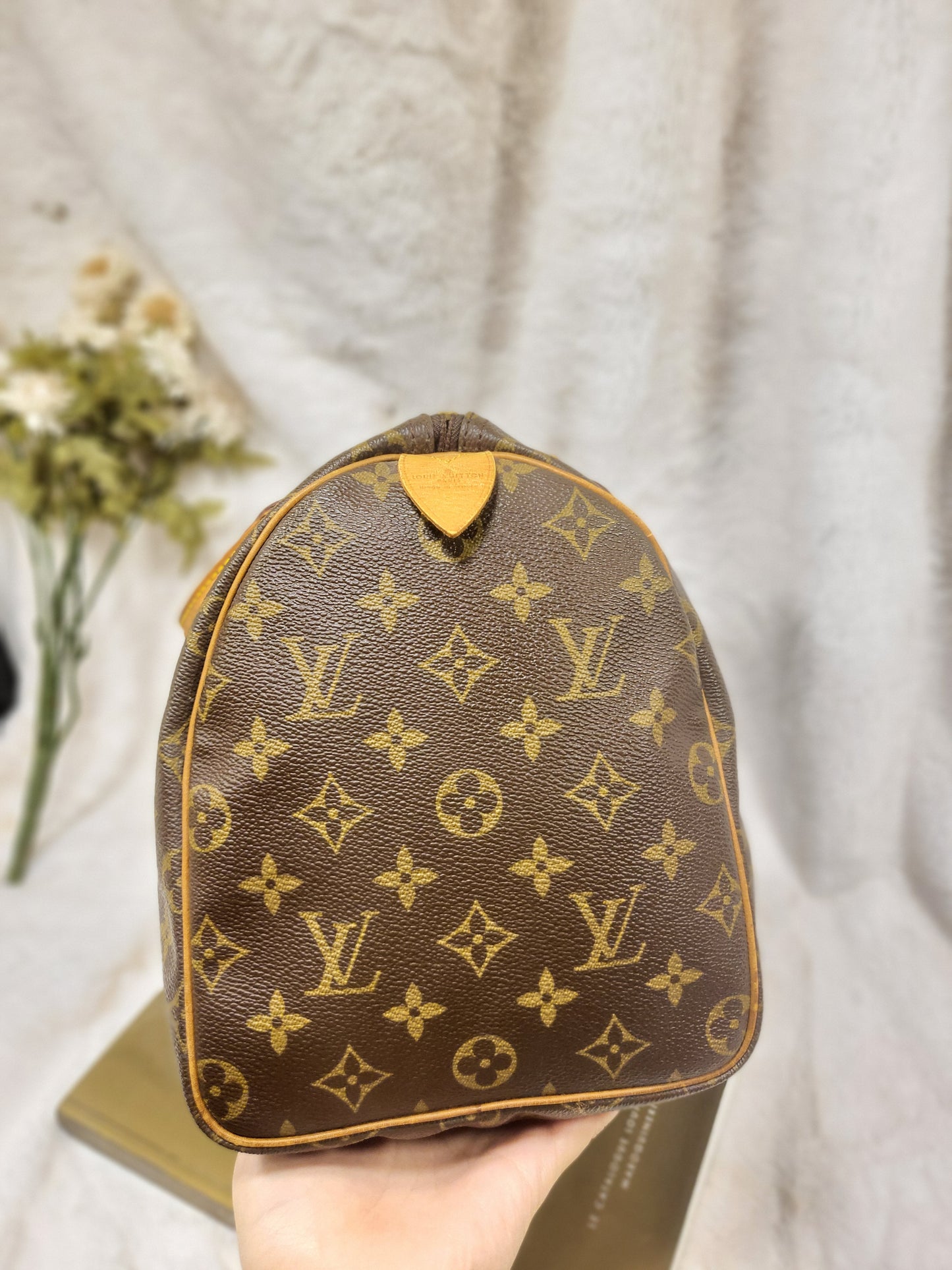 Authentic pre-owned Louis Vuitton Speedy 30